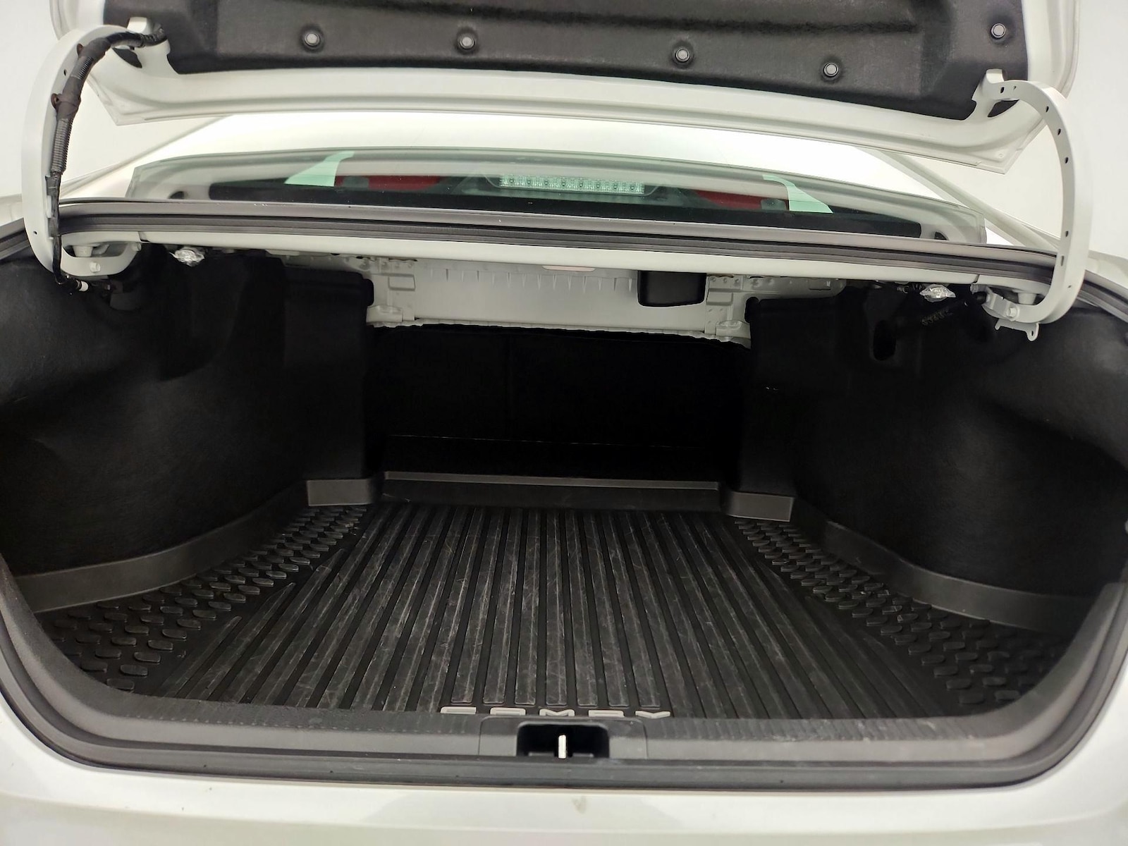 2025 Toyota Camry XSE - Photo 22