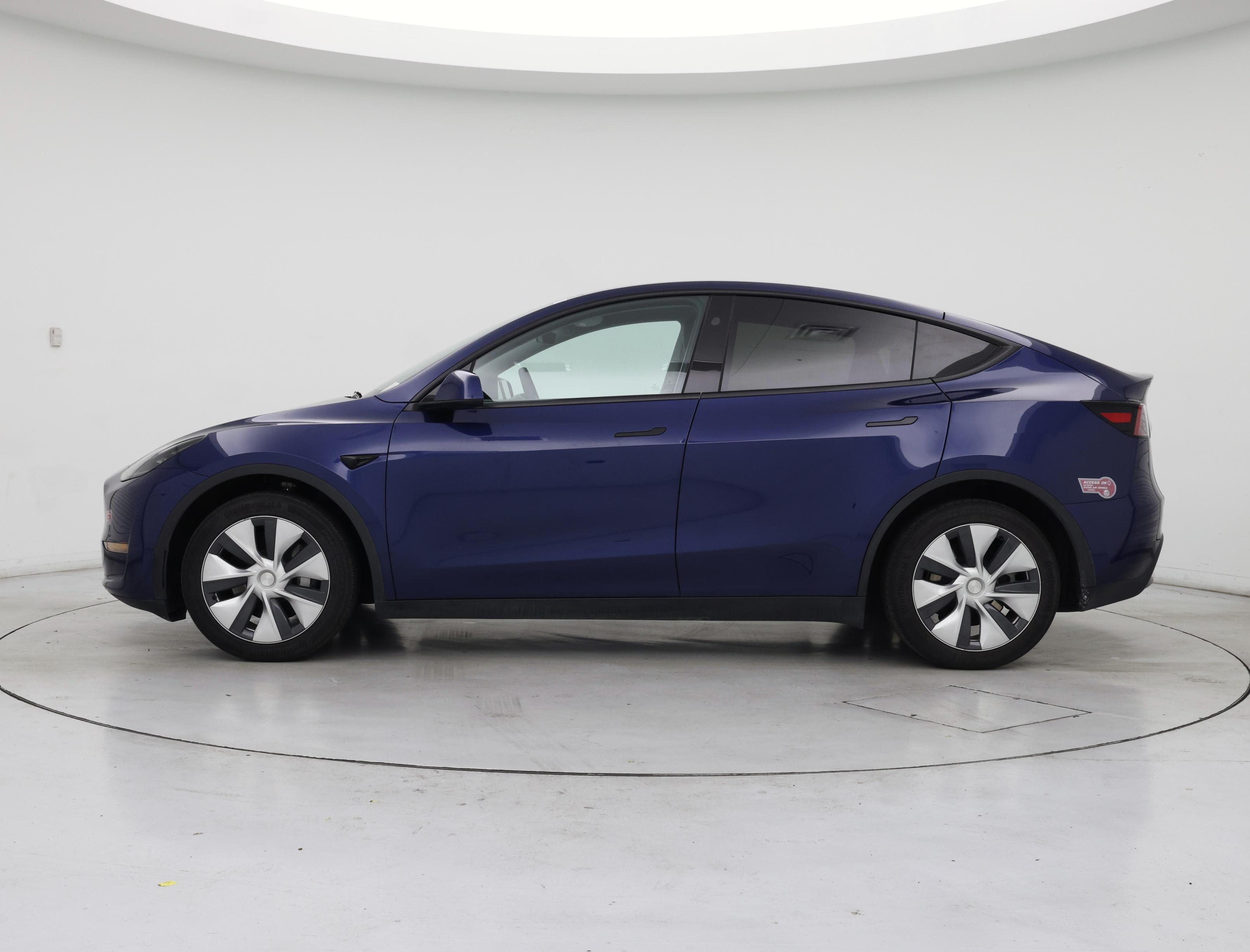 Thumbnail: 2024 Tesla Model Y - 3