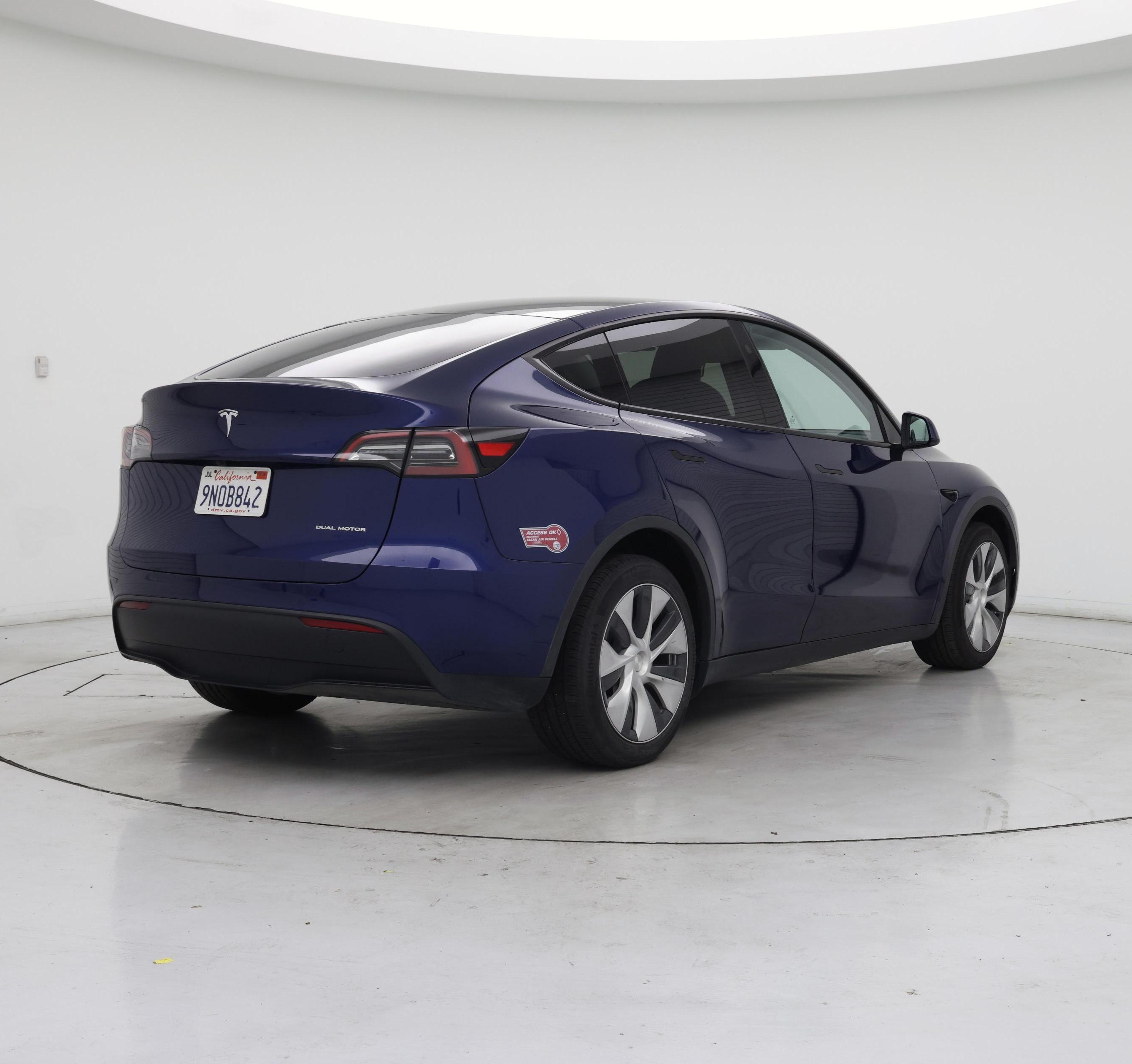 Thumbnail: 2024 Tesla Model Y - 8