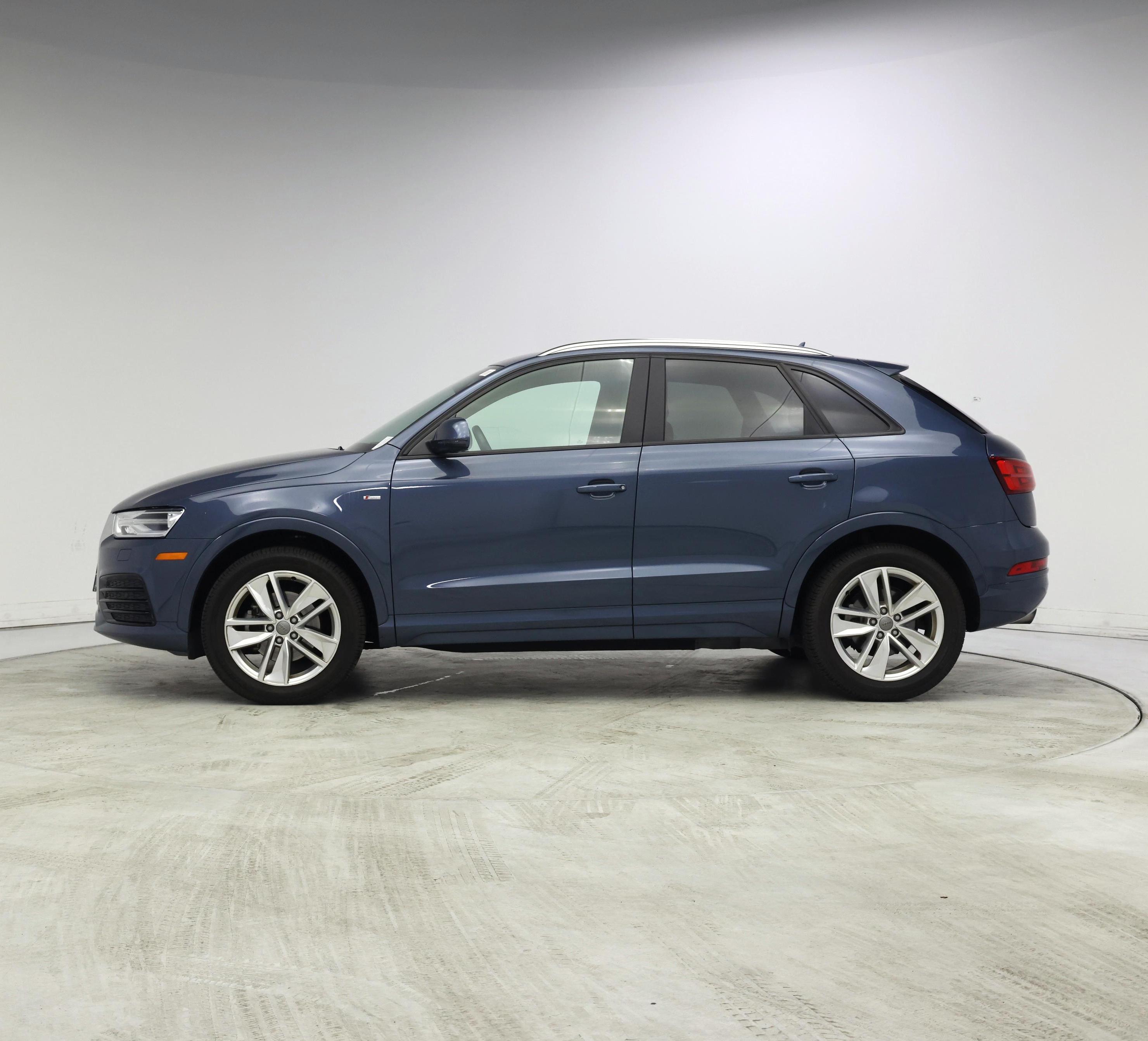 Thumbnail: 2018 Audi Q3 - 3