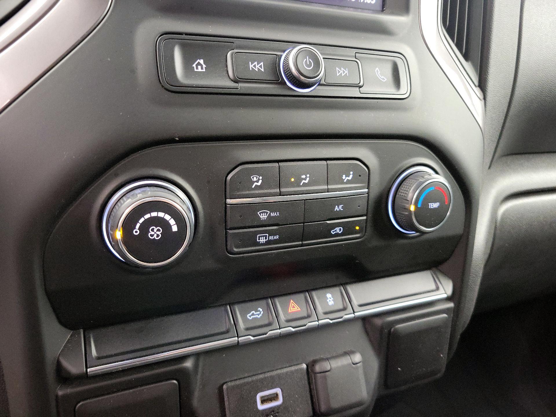 Thumbnail: 2020 Chevrolet Silverado 1500 - 16