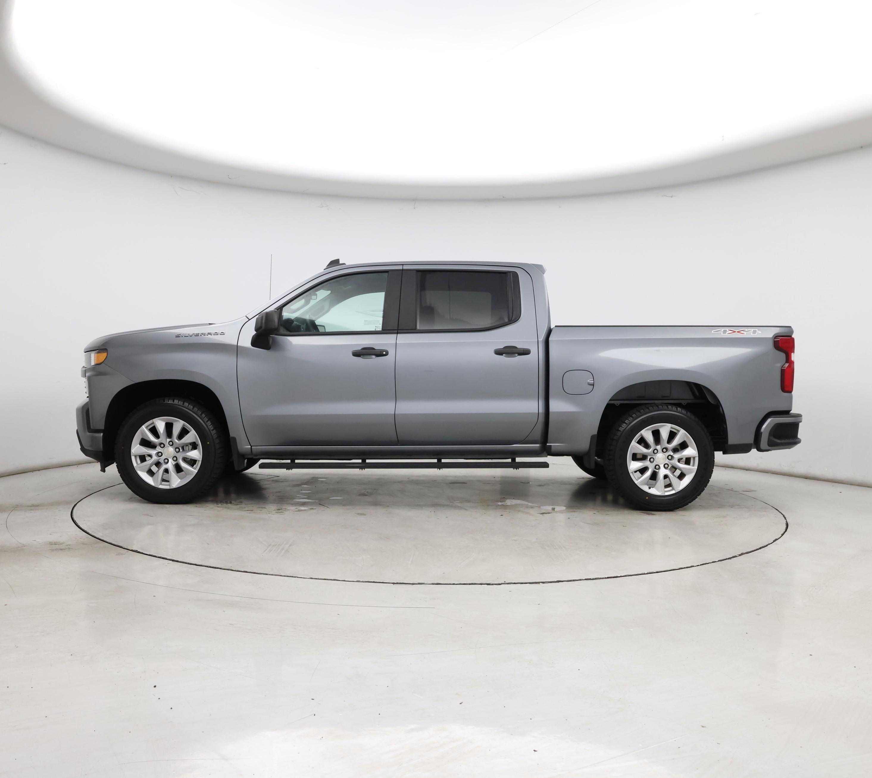 Thumbnail: 2020 Chevrolet Silverado 1500 - 3