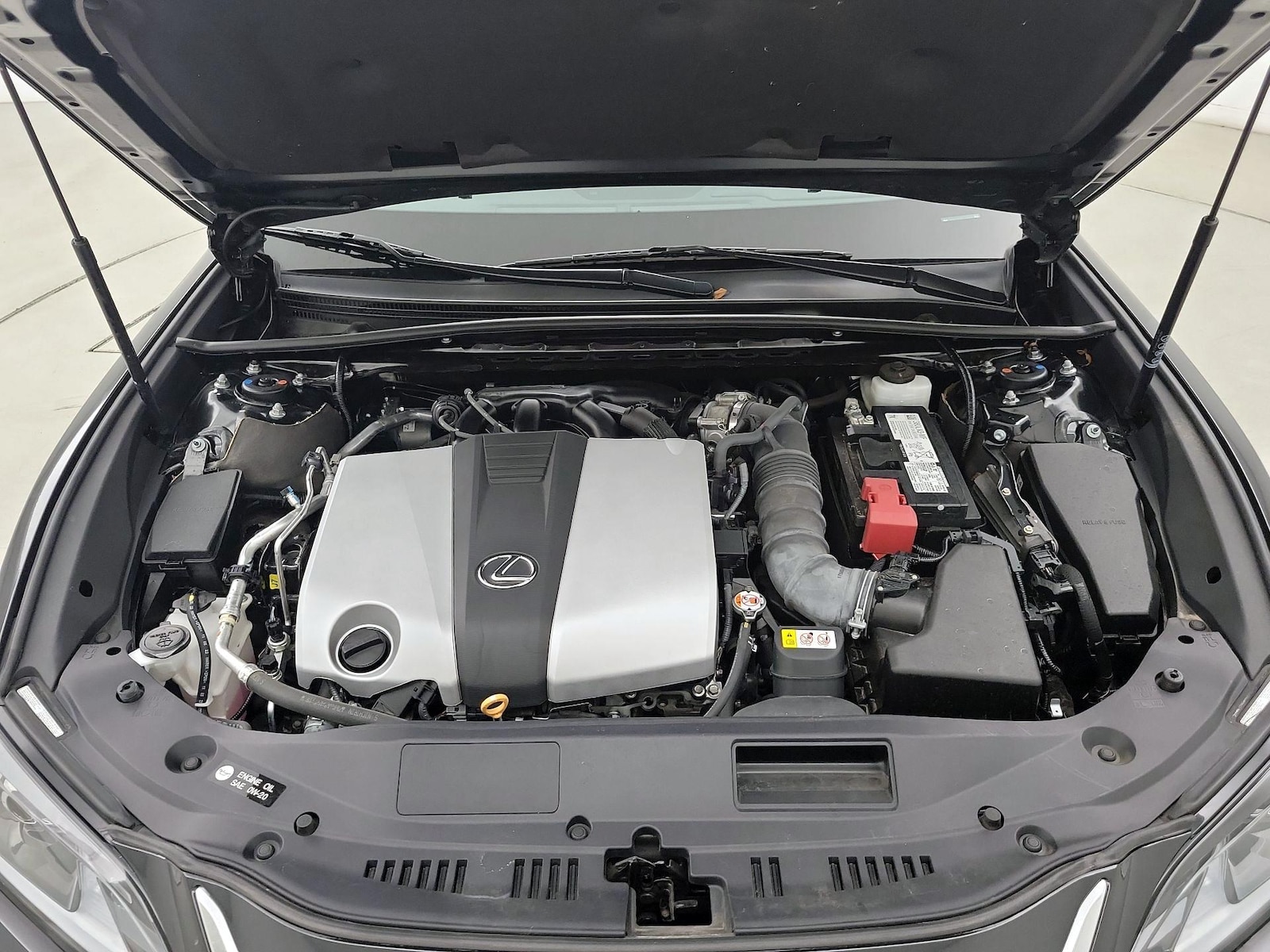 2023 Lexus ES 350 - Photo 23