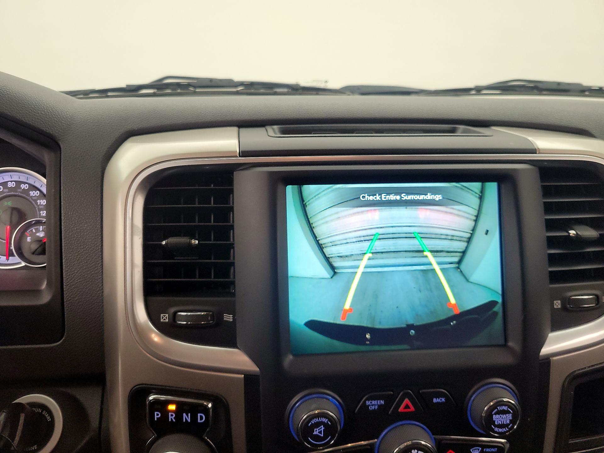 Thumbnail: 2019 RAM 1500 Classic - 14