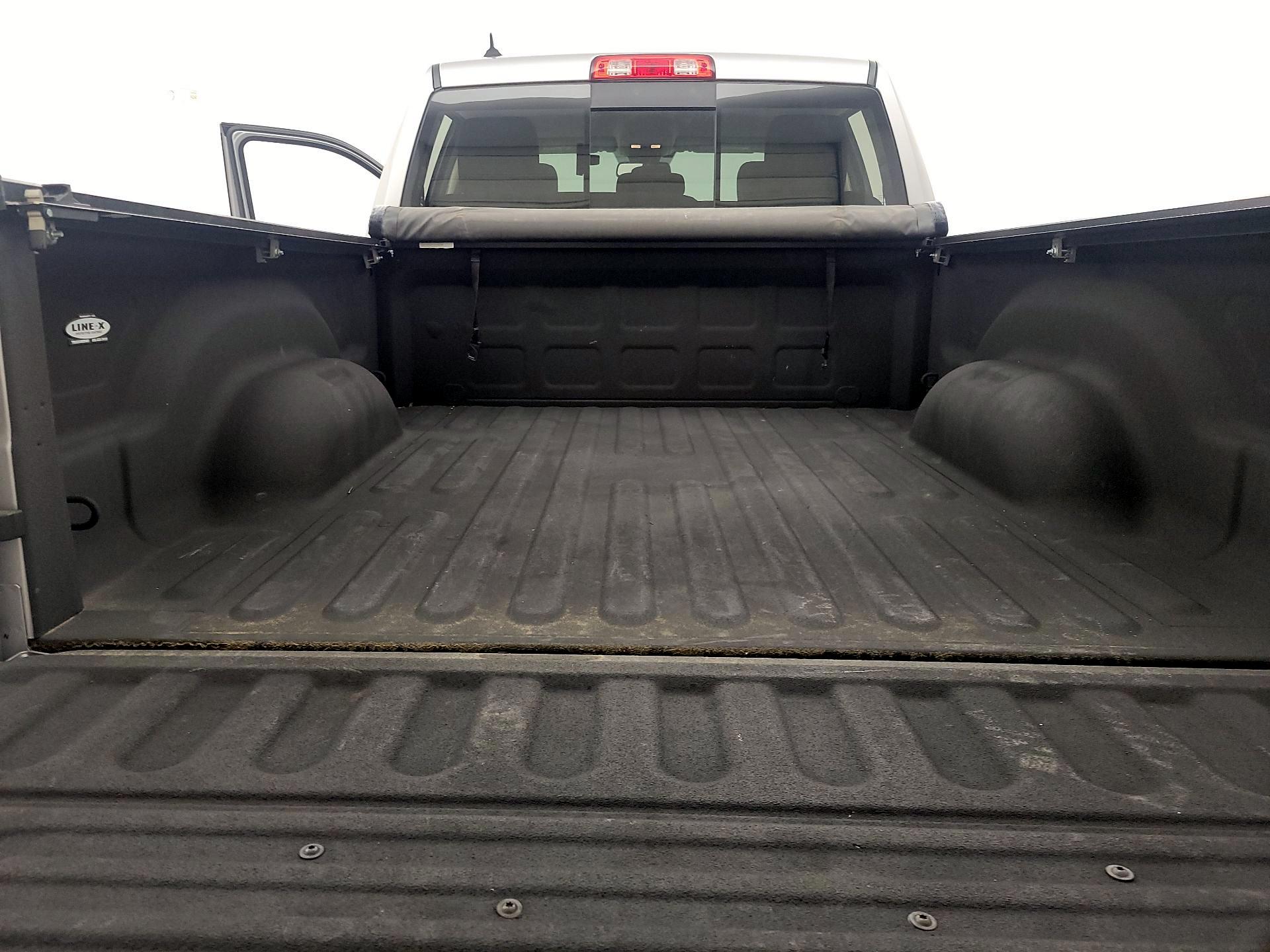 Thumbnail: 2019 RAM 1500 Classic - 20