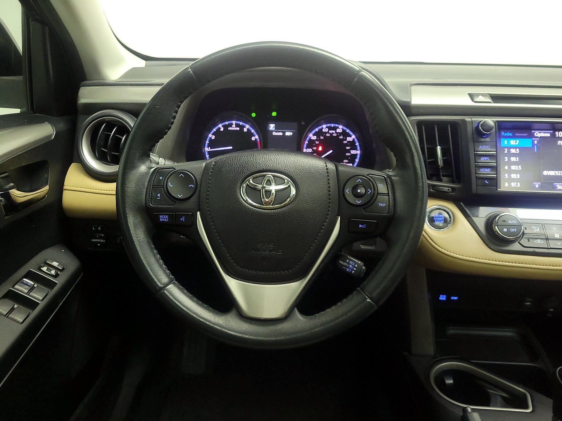 Thumbnail: 2017 Toyota RAV4 - 10