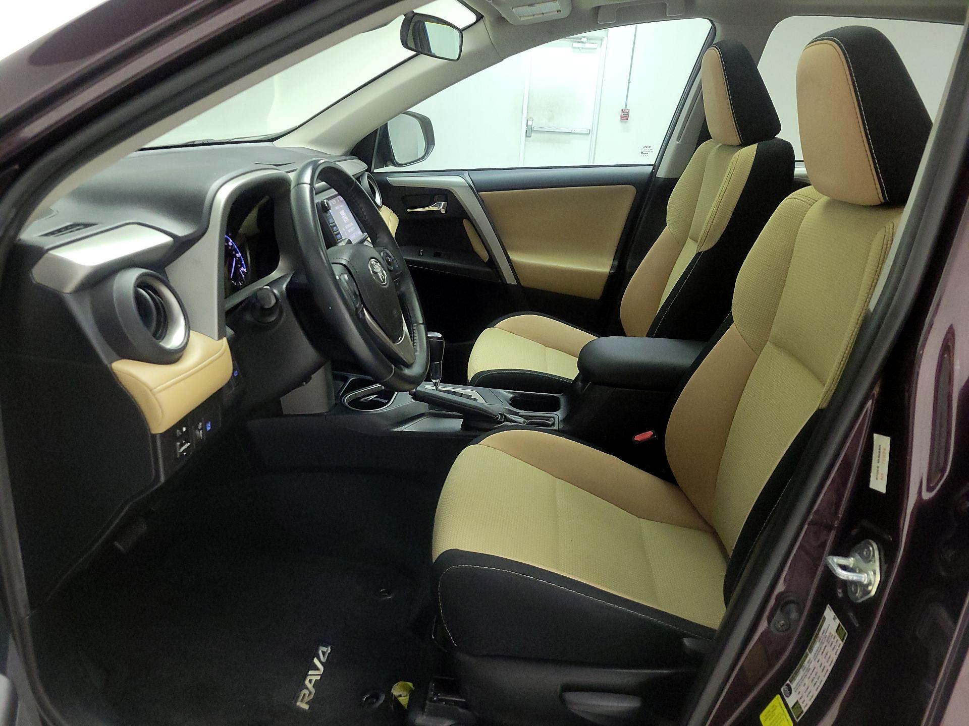 Thumbnail: 2017 Toyota RAV4 - 11
