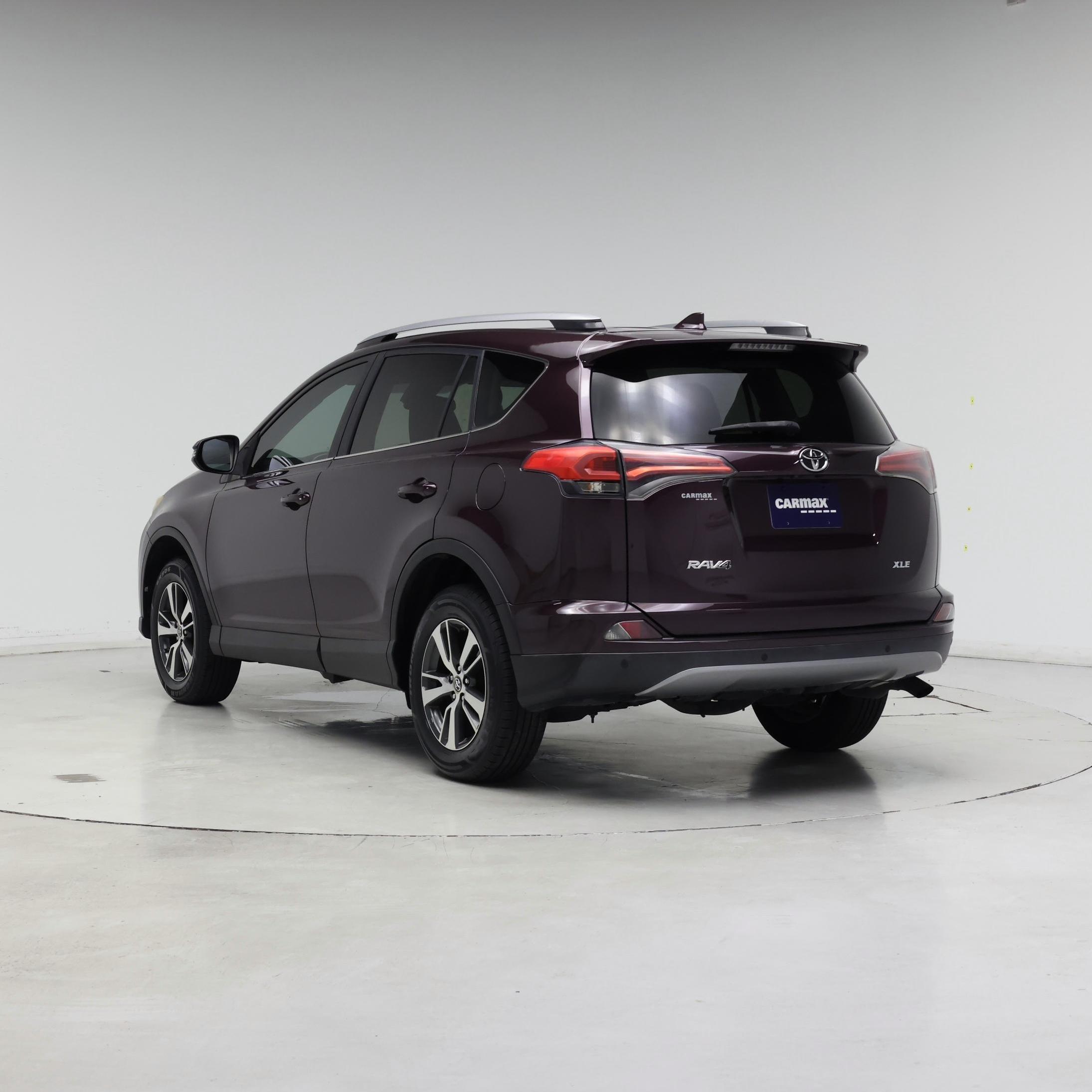 Thumbnail: 2017 Toyota RAV4 - 2
