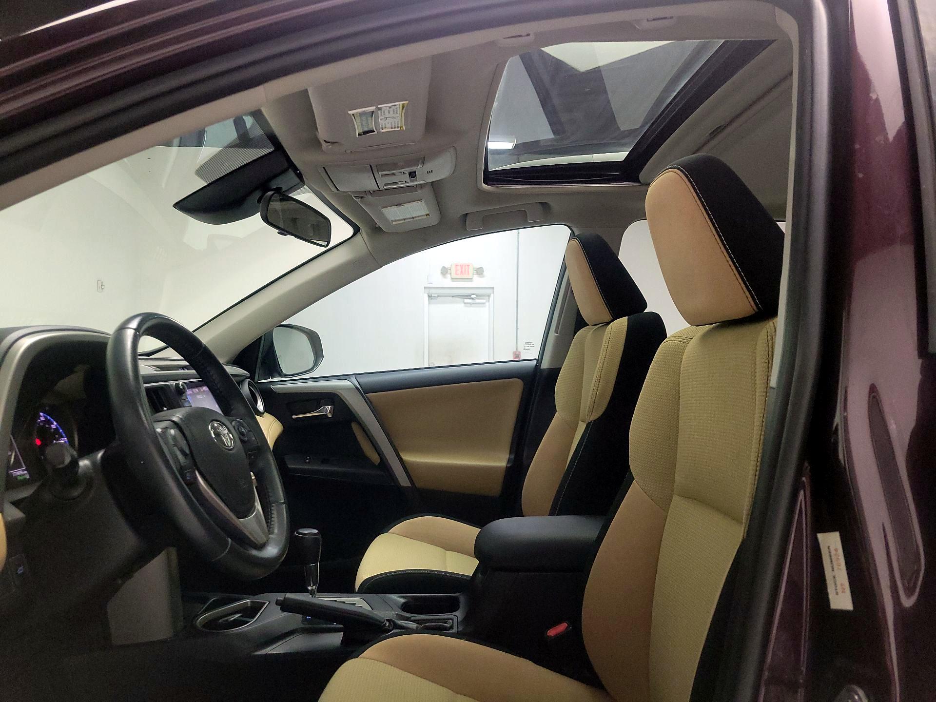 Thumbnail: 2017 Toyota RAV4 - 19