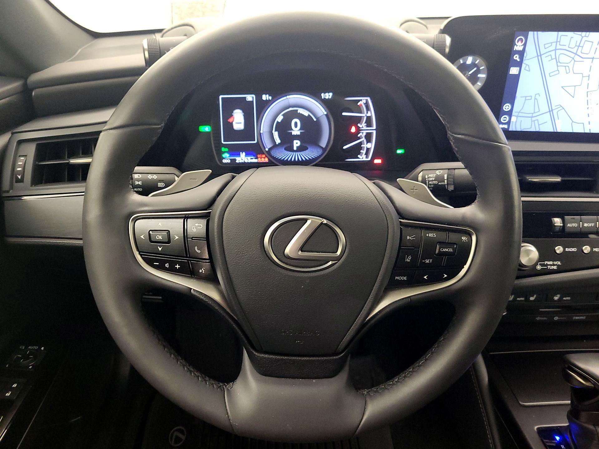 Thumbnail: 2022 Lexus ES - 10
