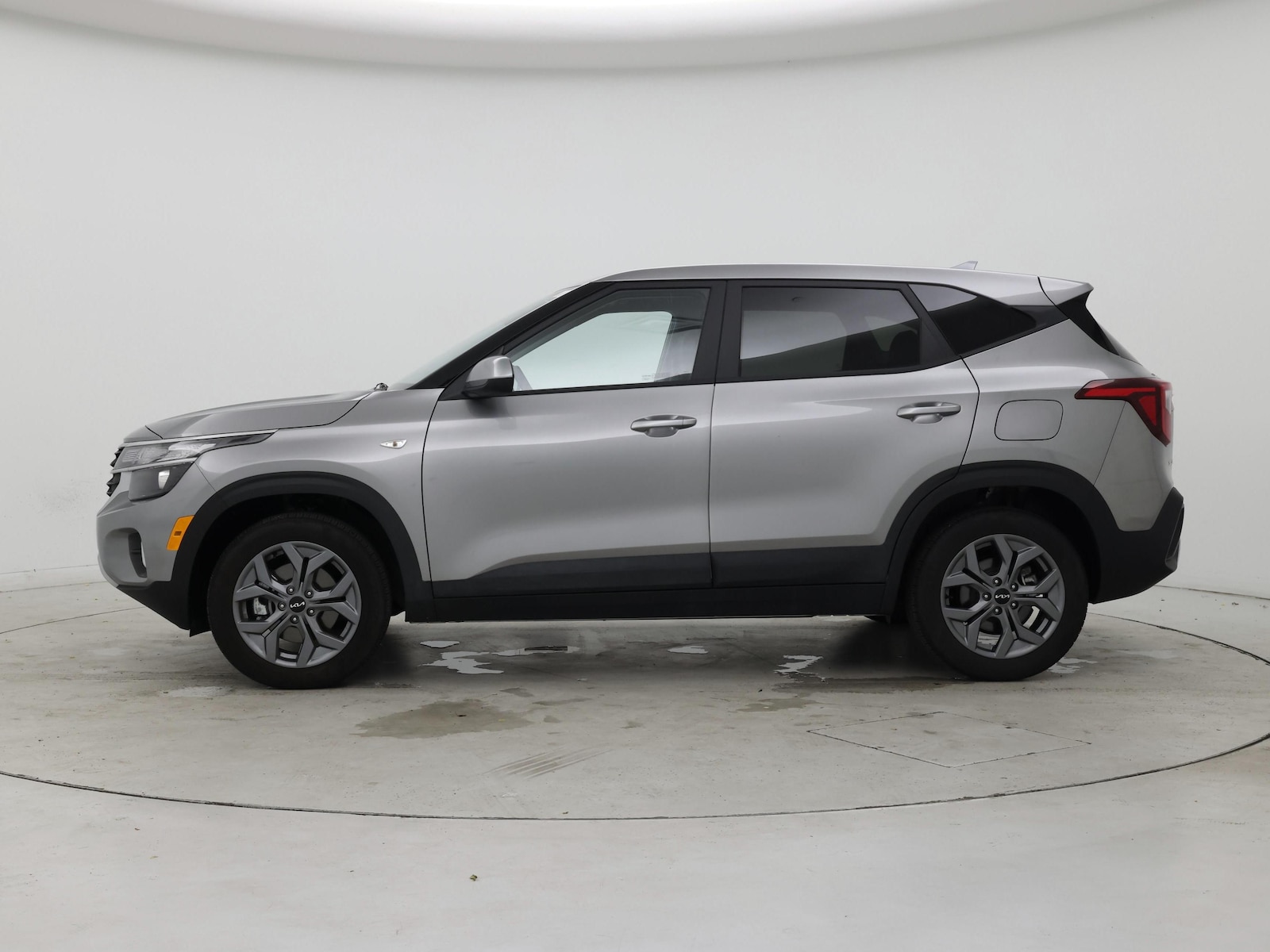 2026 Kia Seltos LX - Photo 4