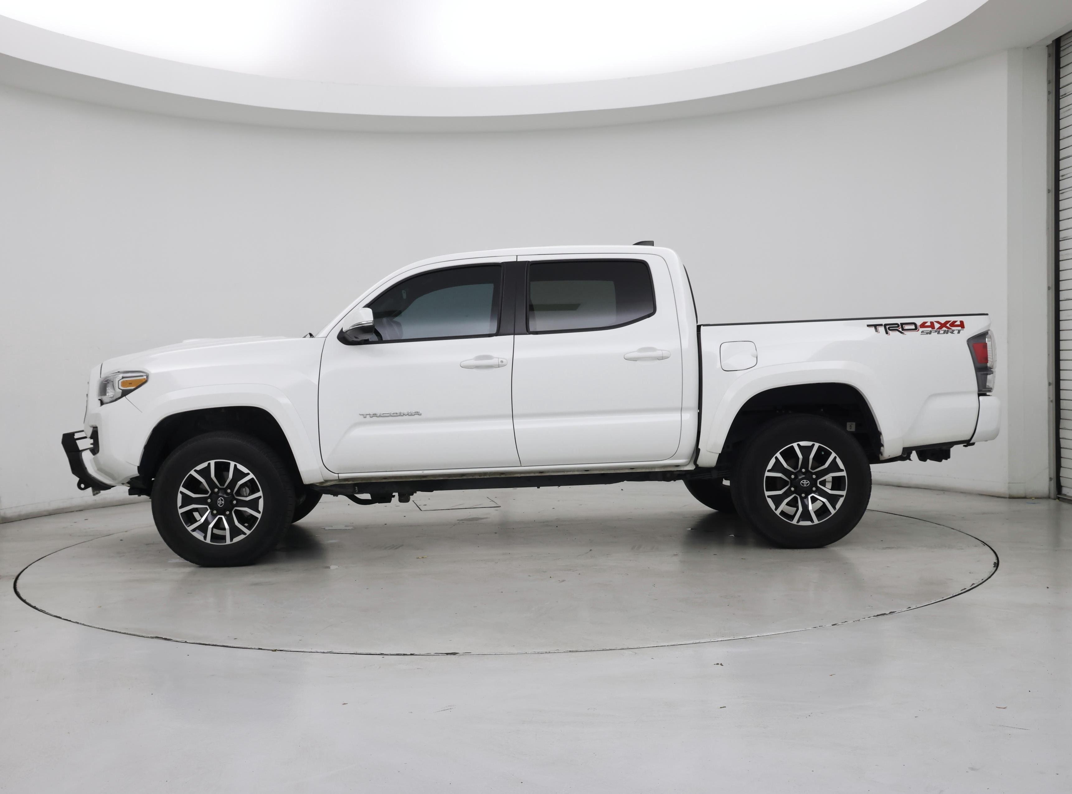 Thumbnail: 2023 Toyota Tacoma - 3