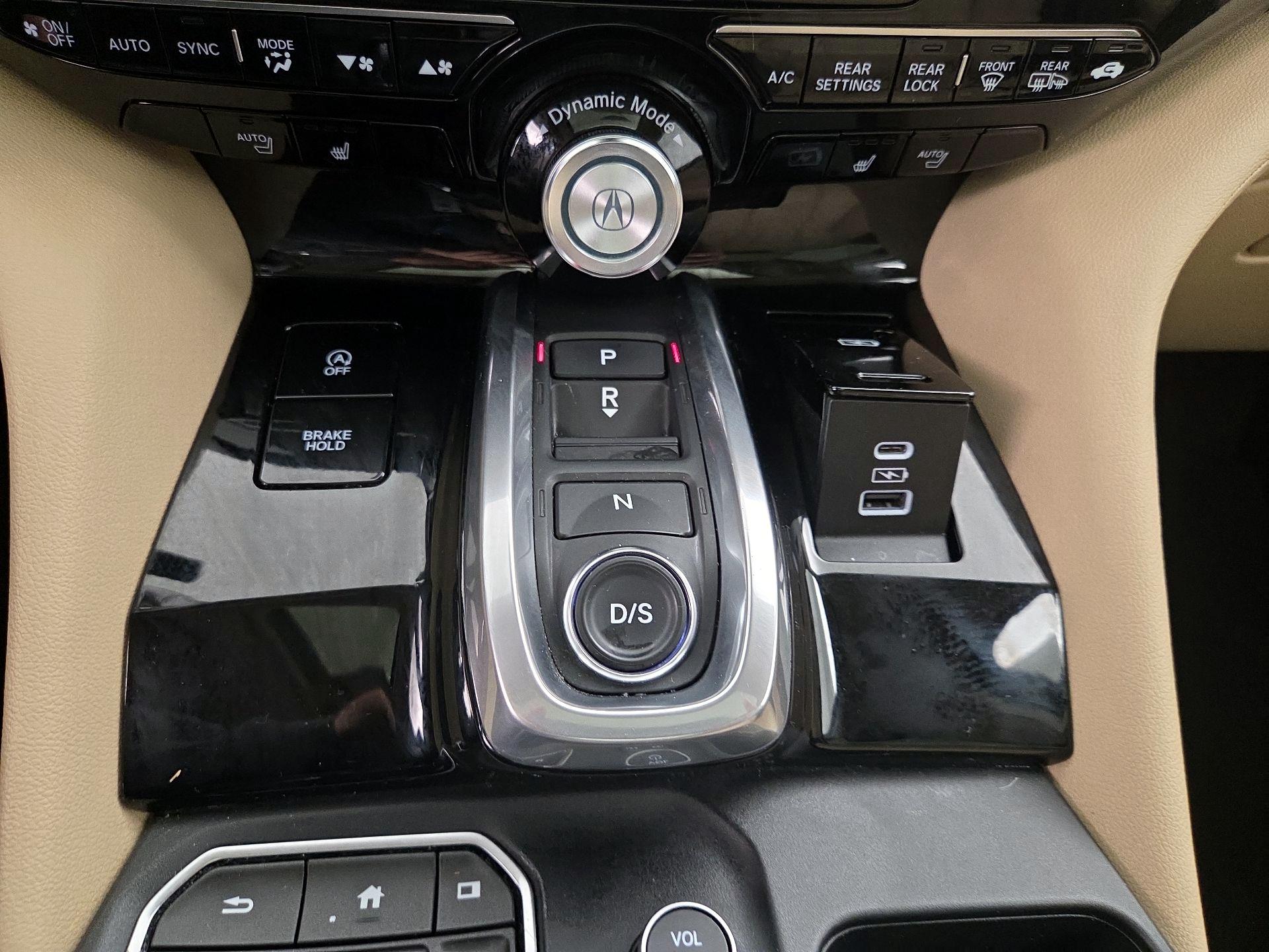 Thumbnail: 2022 Acura MDX - 17