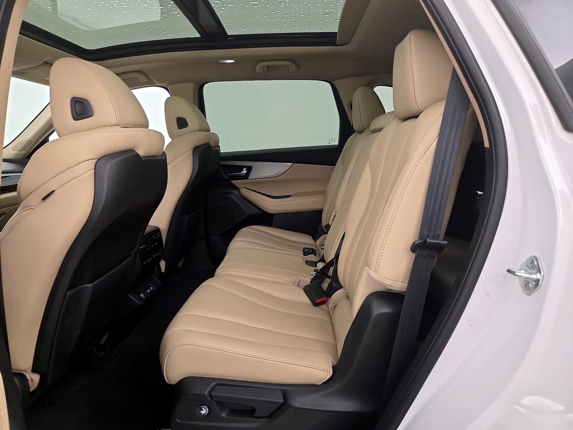 Thumbnail: 2022 Acura MDX - 20