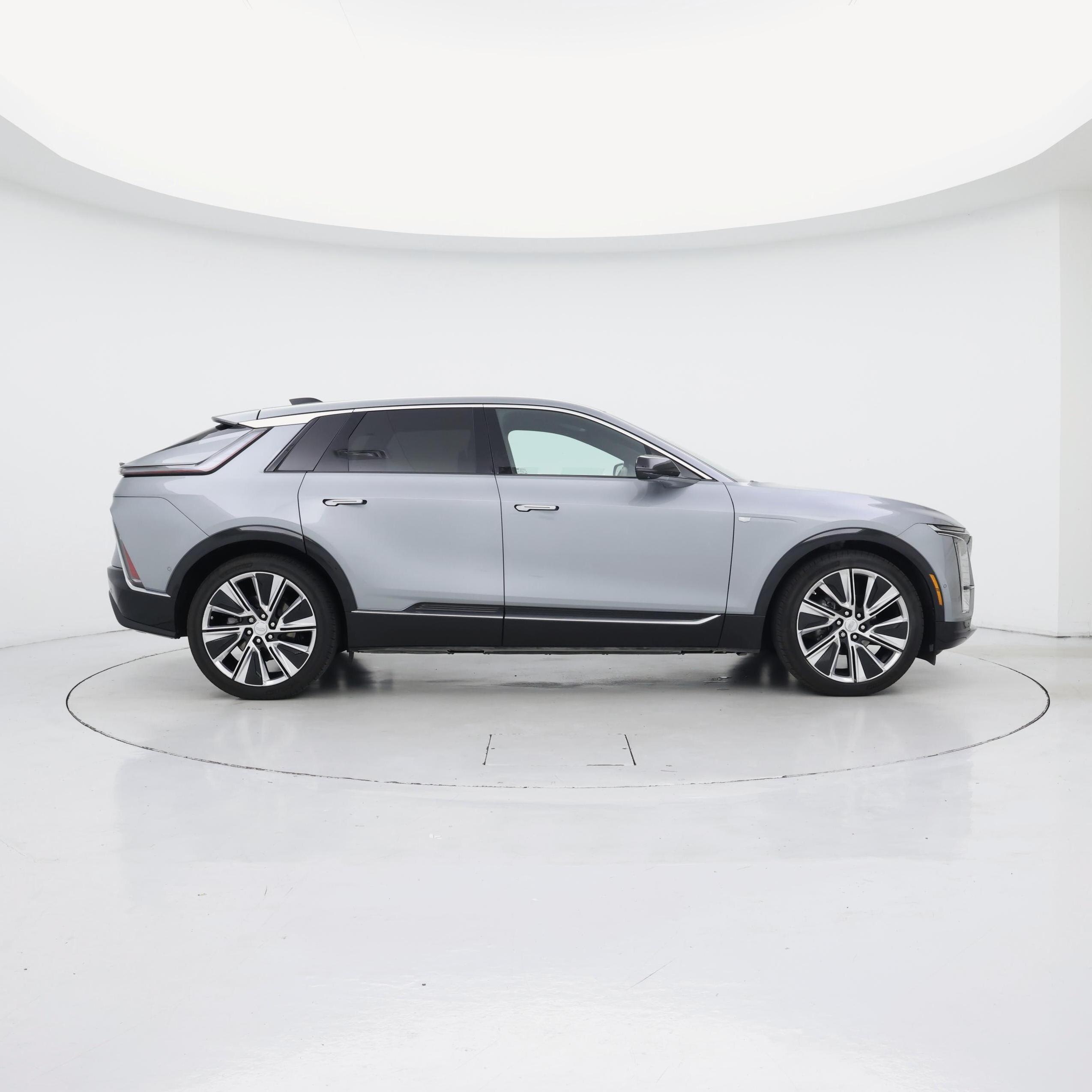 Thumbnail: 2024 Cadillac Lyriq - 7