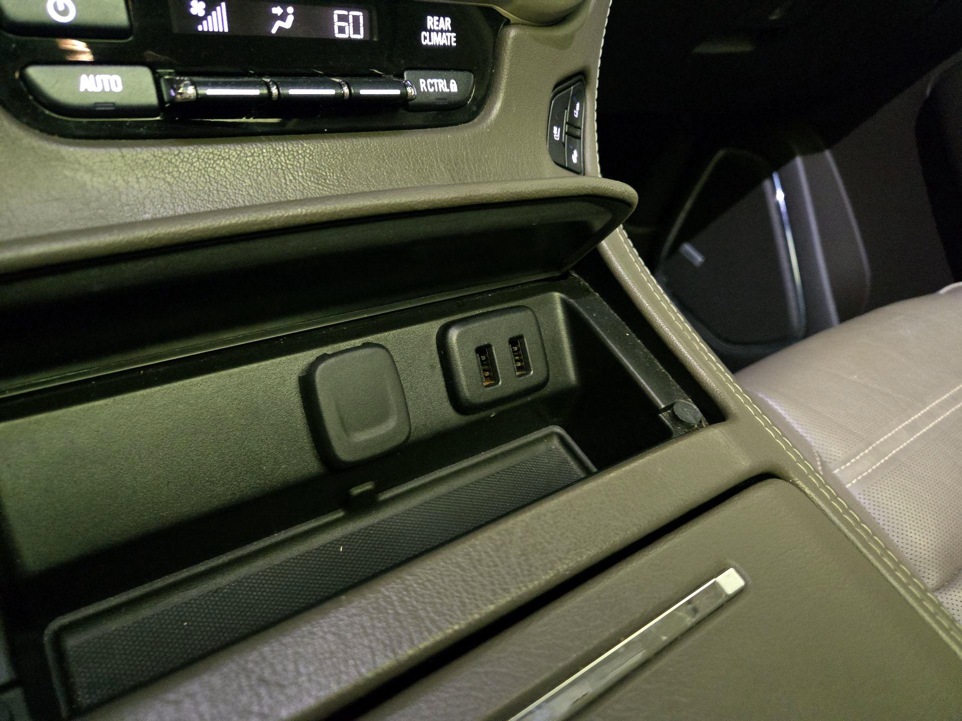 Thumbnail: 2019 GMC Yukon - 18