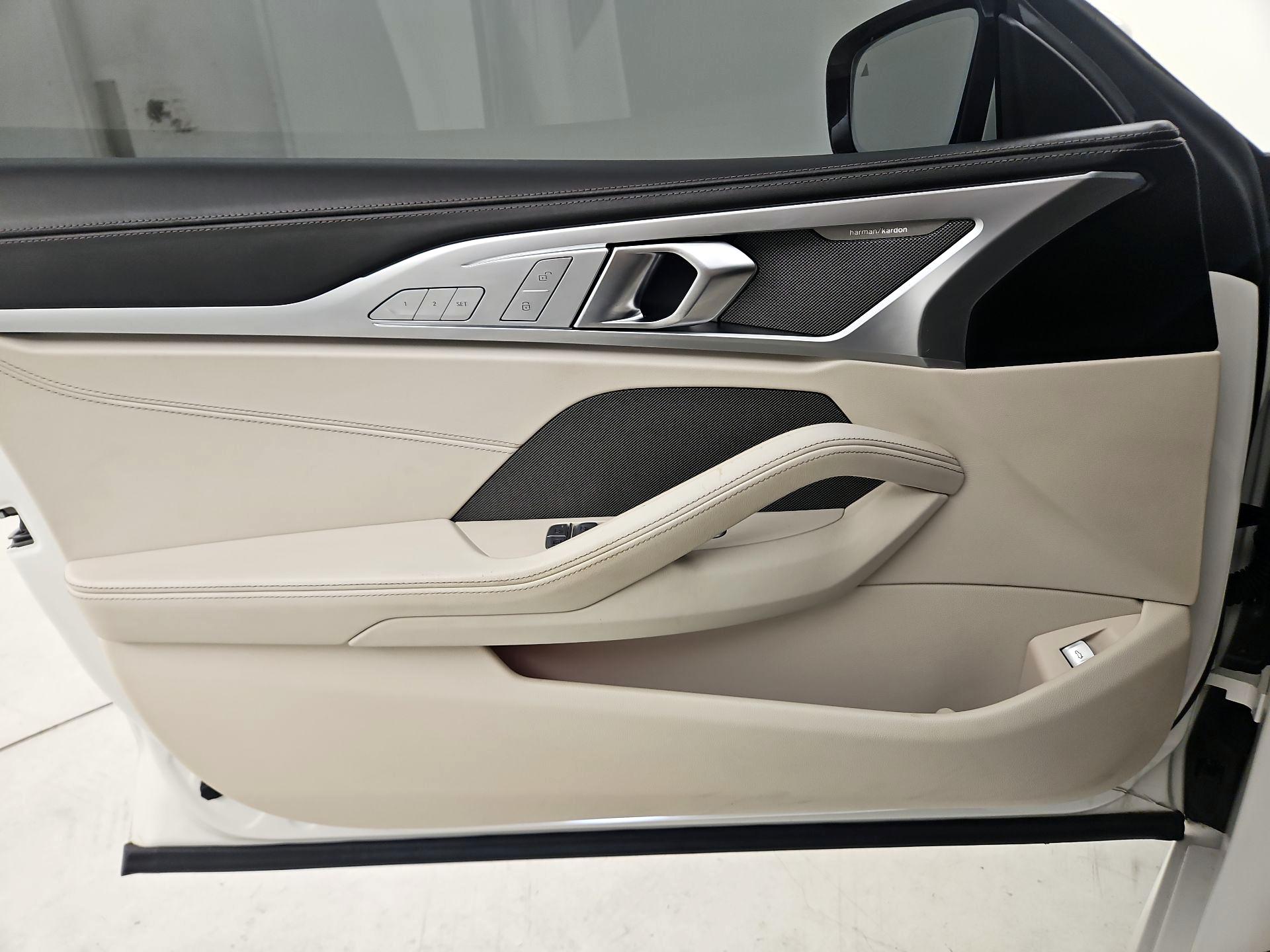 Thumbnail: 2020 BMW 8 Series - 12