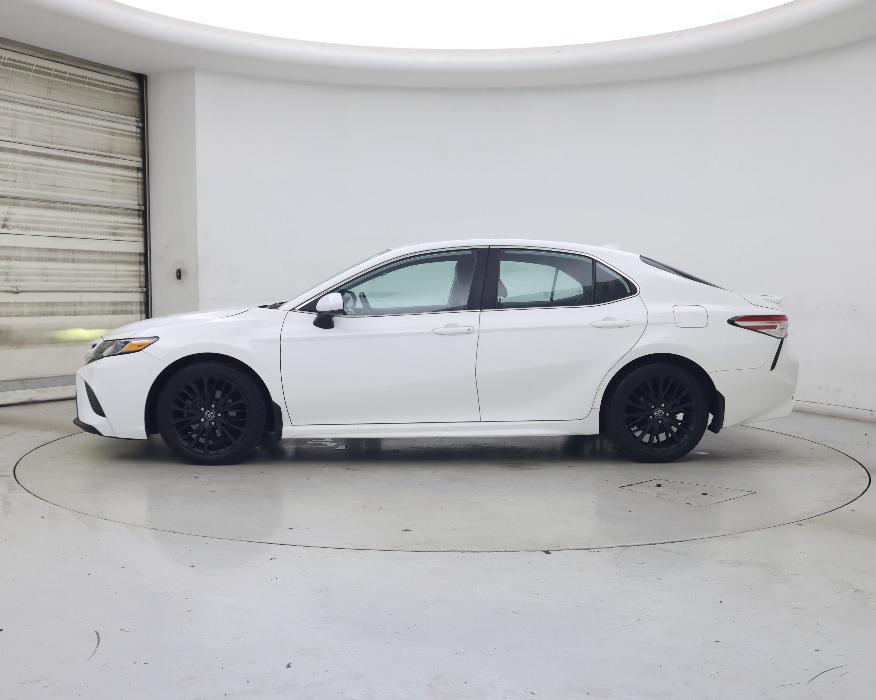 Thumbnail: 2020 Toyota Camry - 3