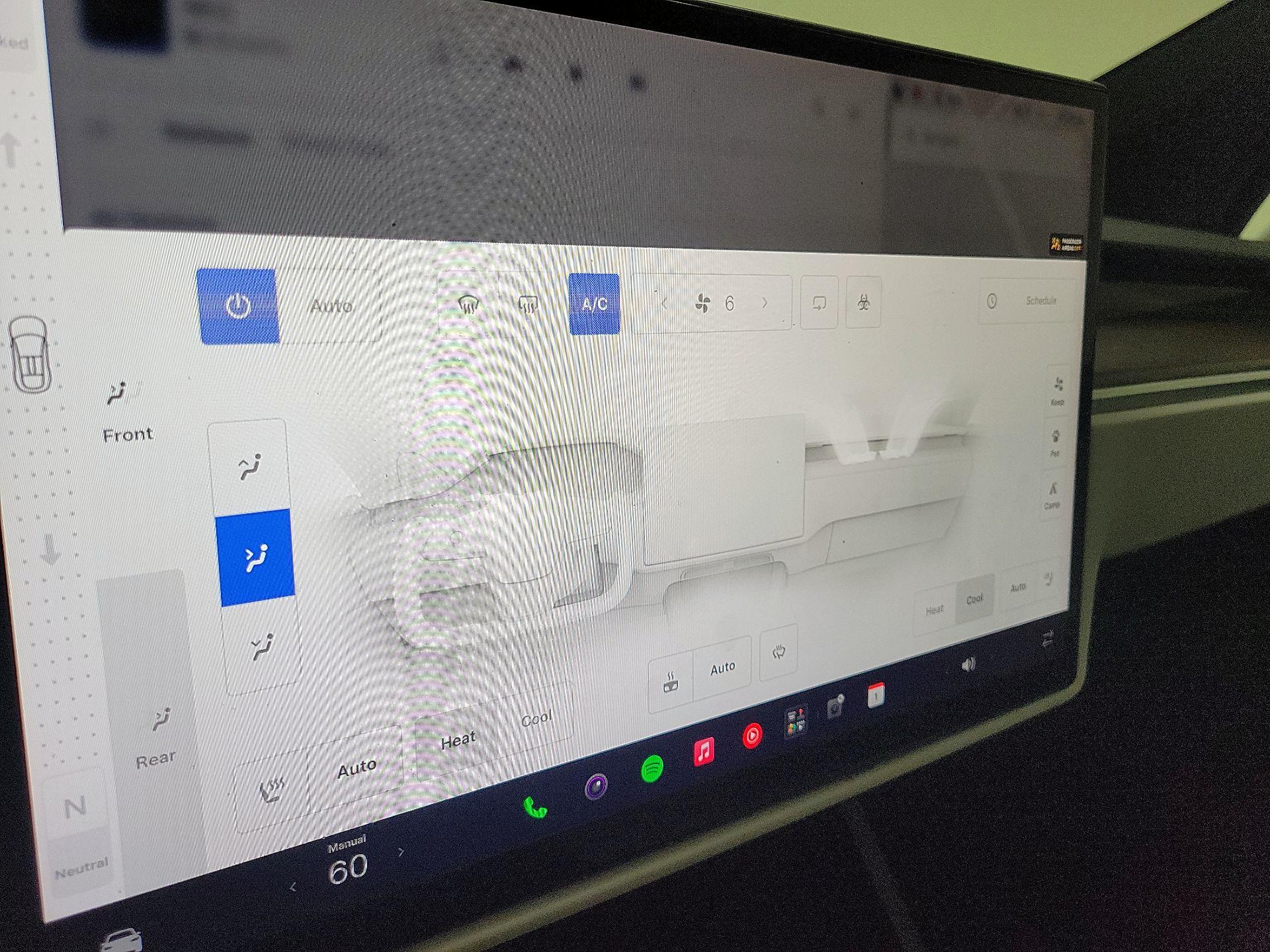 Thumbnail: 2022 Tesla Model X - 16