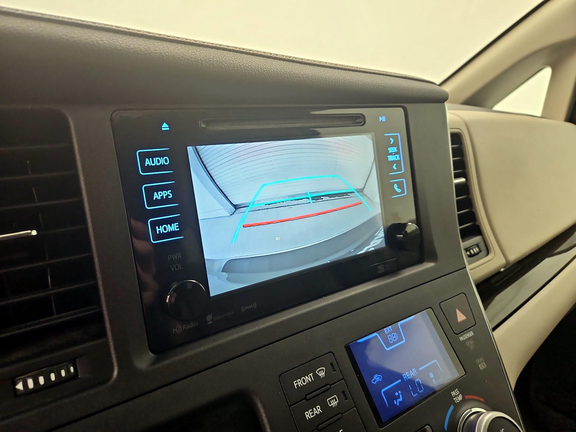 Thumbnail: 2016 Toyota Sienna - 14