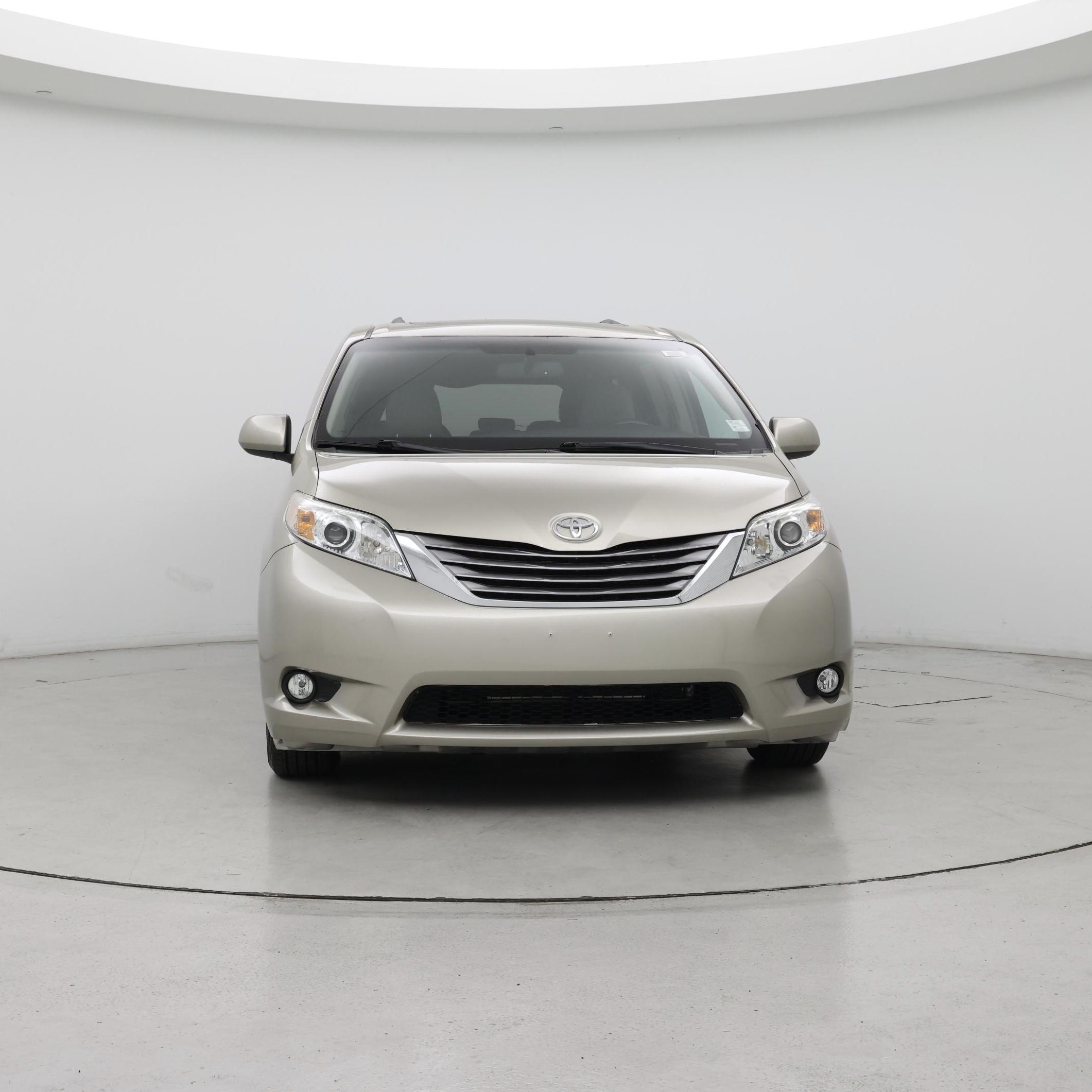 Thumbnail: 2016 Toyota Sienna - 5