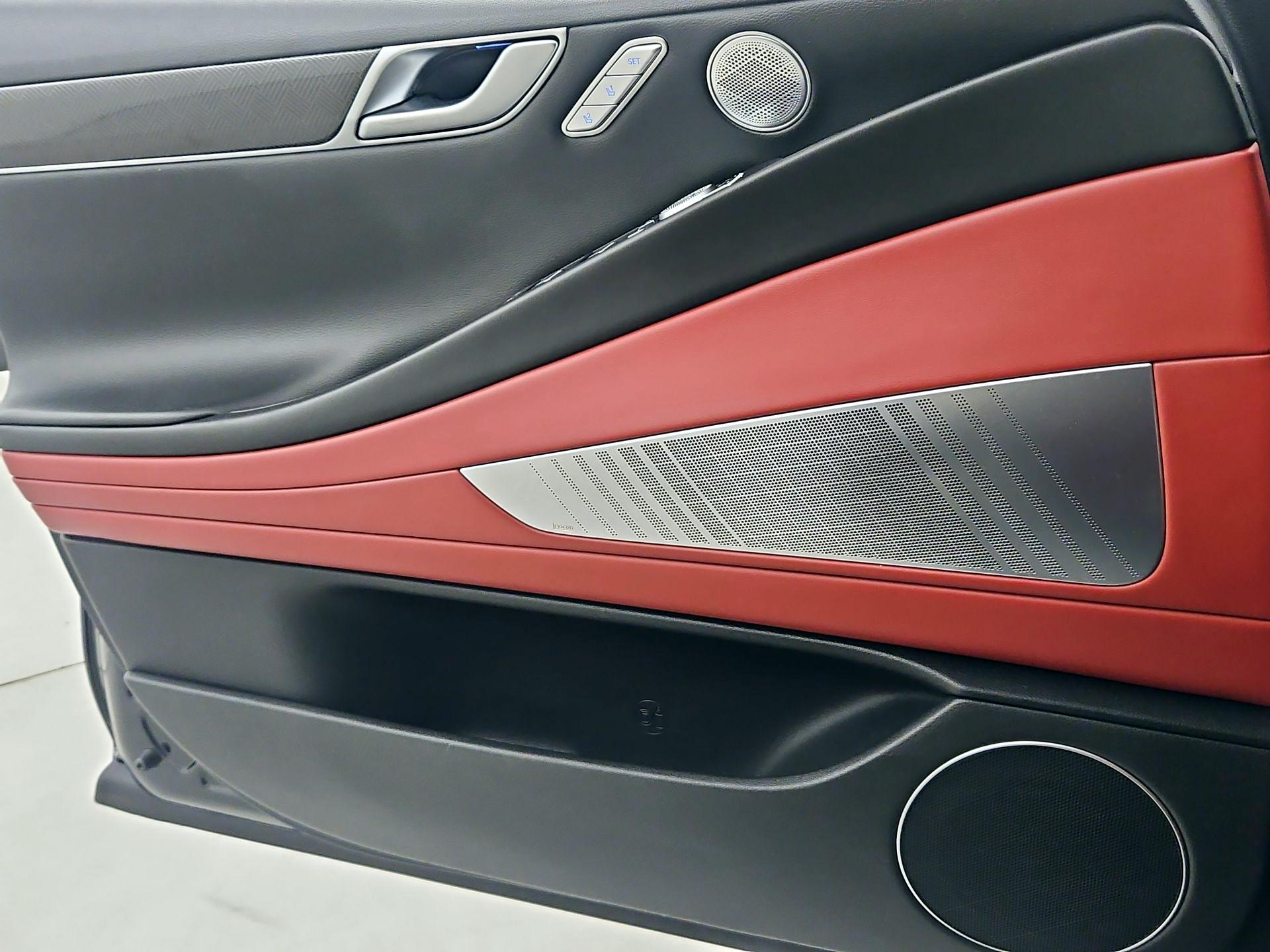 Thumbnail: 2022 Genesis G80 - 12