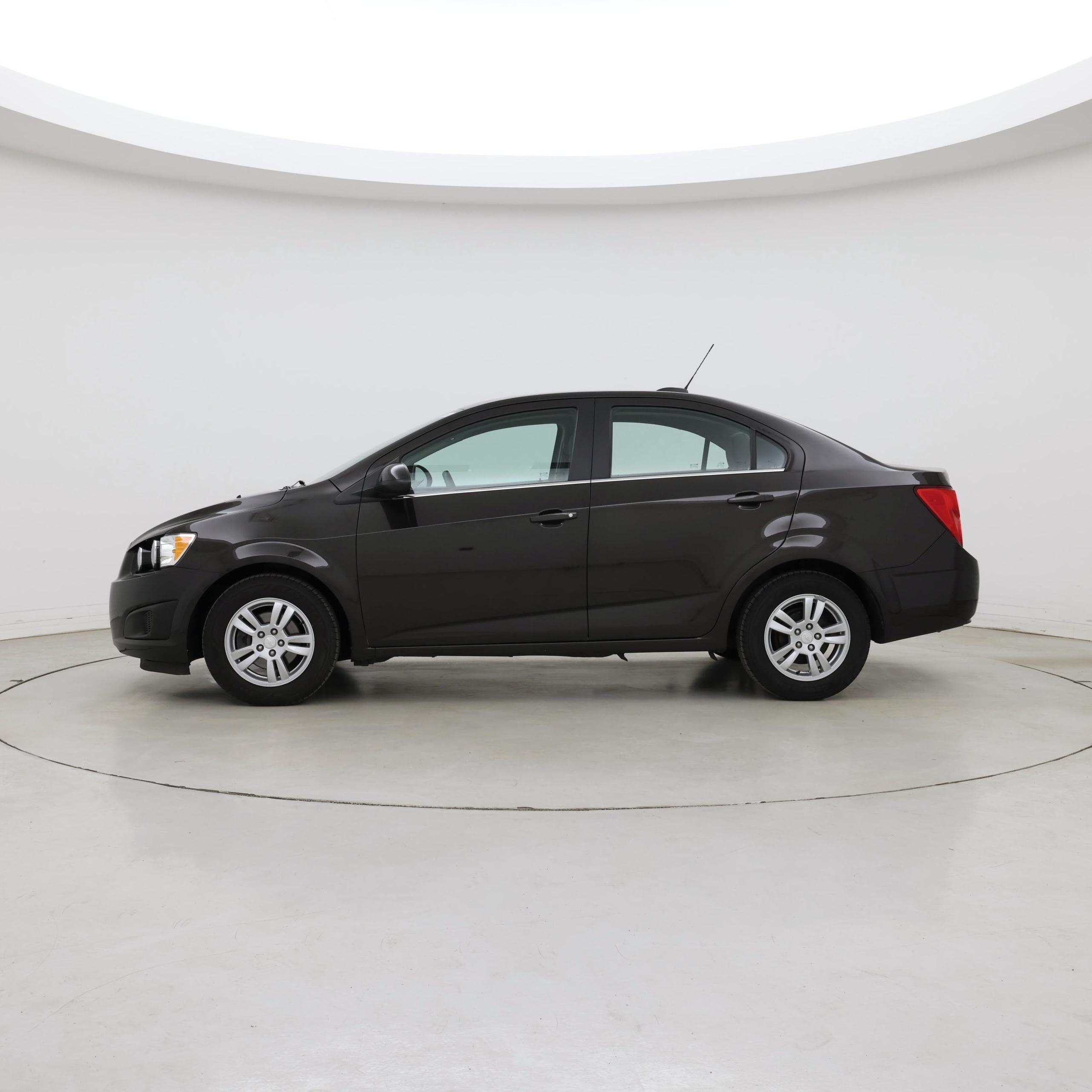 Thumbnail: 2015 Chevrolet Sonic - 3