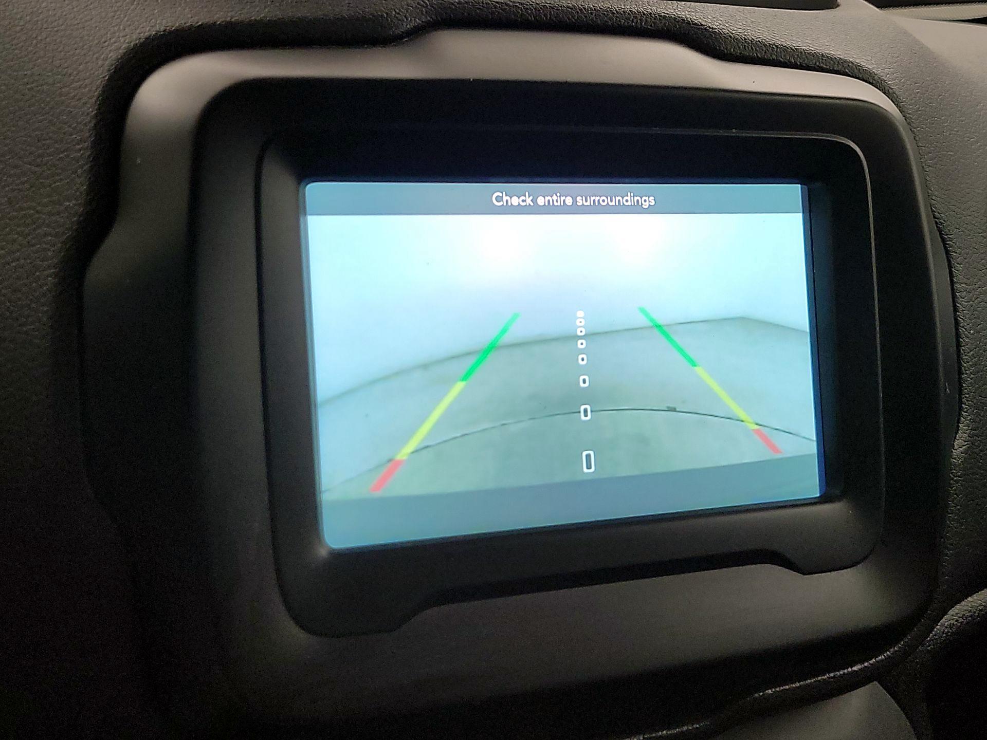 Thumbnail: 2021 Jeep Renegade - 14