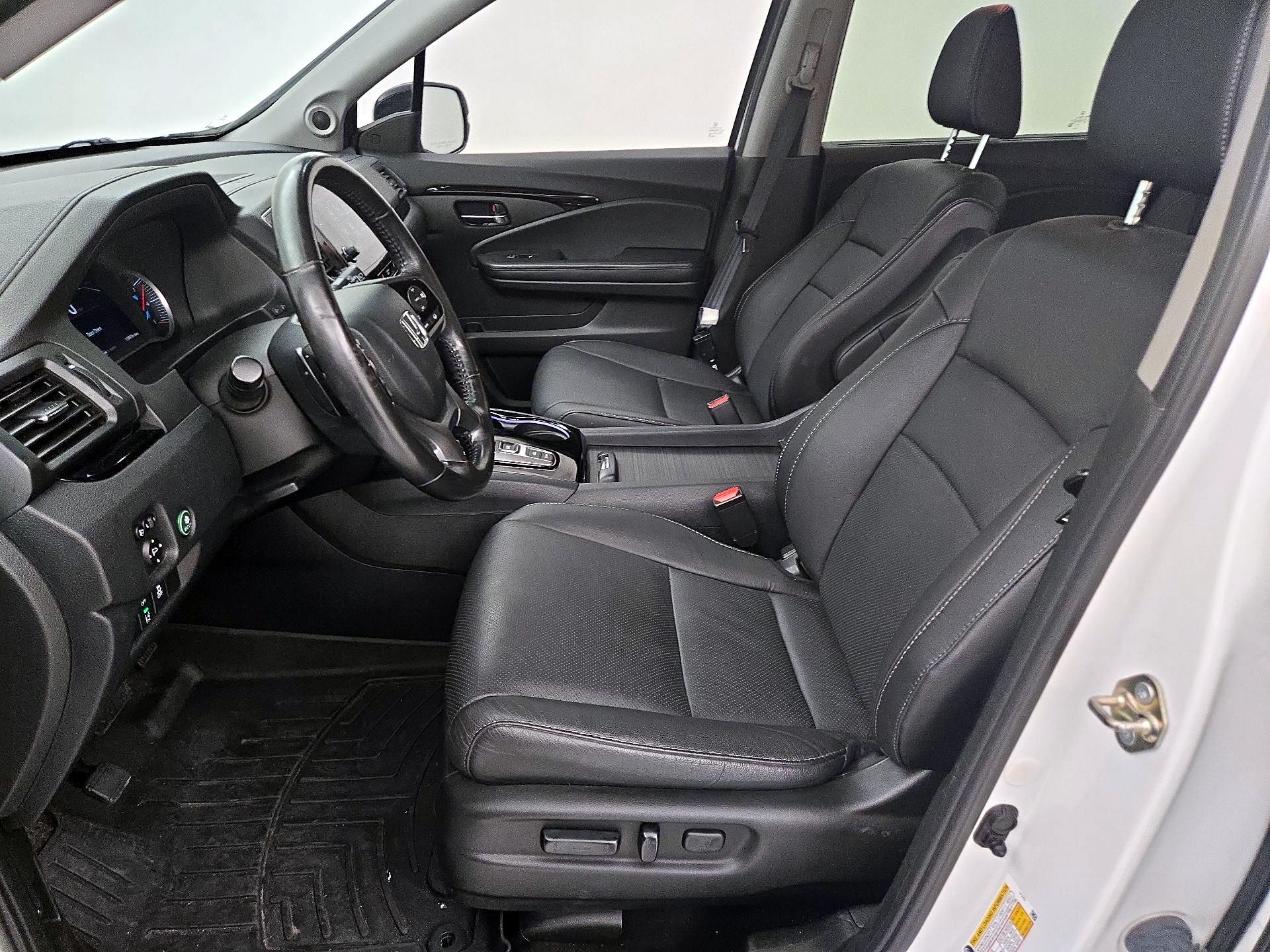 Thumbnail: 2020 Honda Pilot - 9