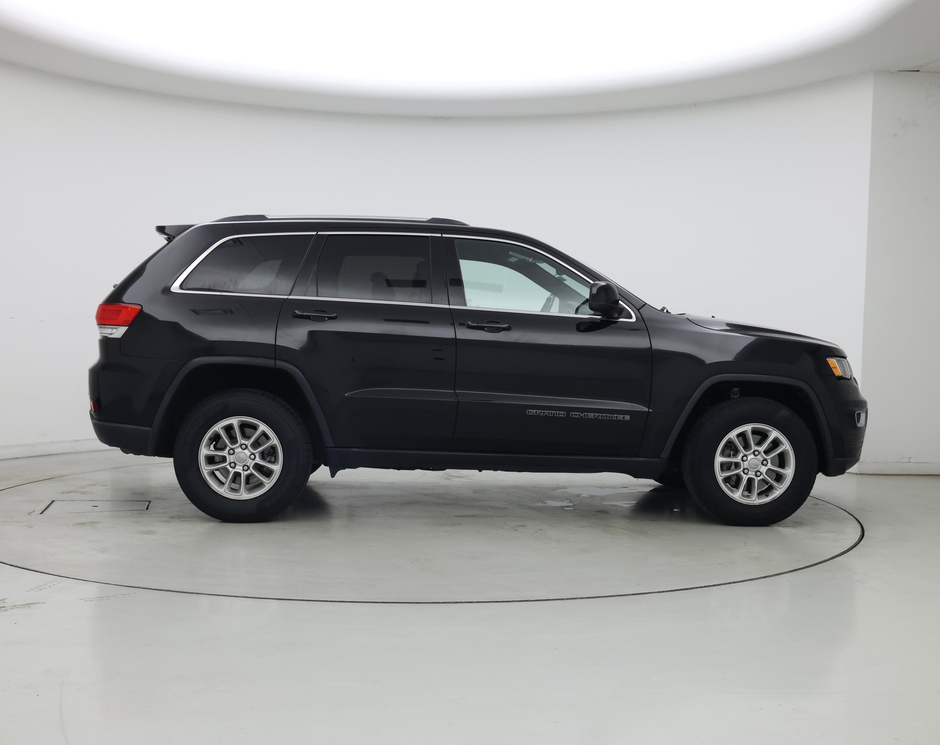 Thumbnail: 2018 Jeep Grand Cherokee - 7