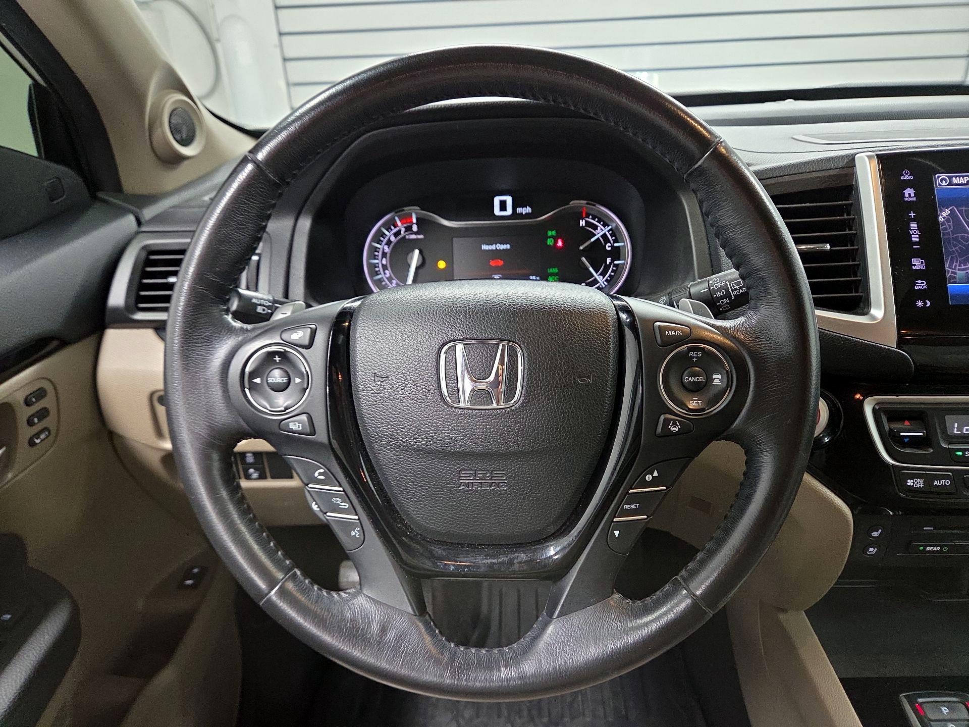 Thumbnail: 2018 Honda Pilot - 10