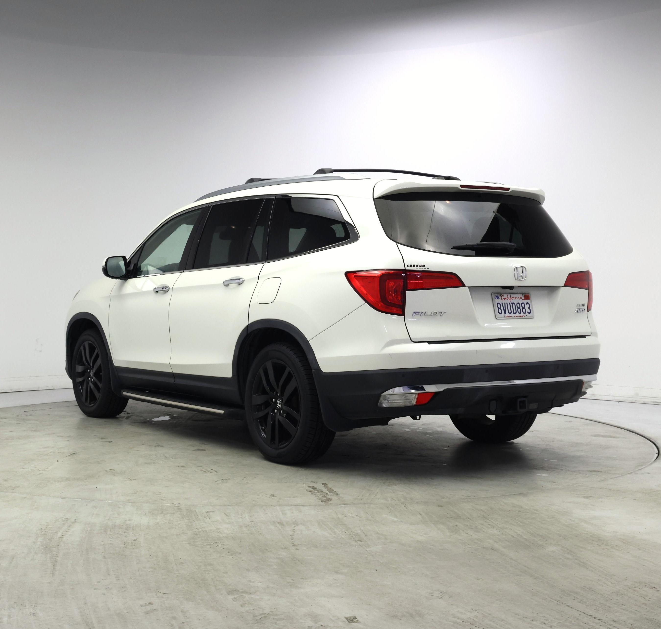 Thumbnail: 2018 Honda Pilot - 2