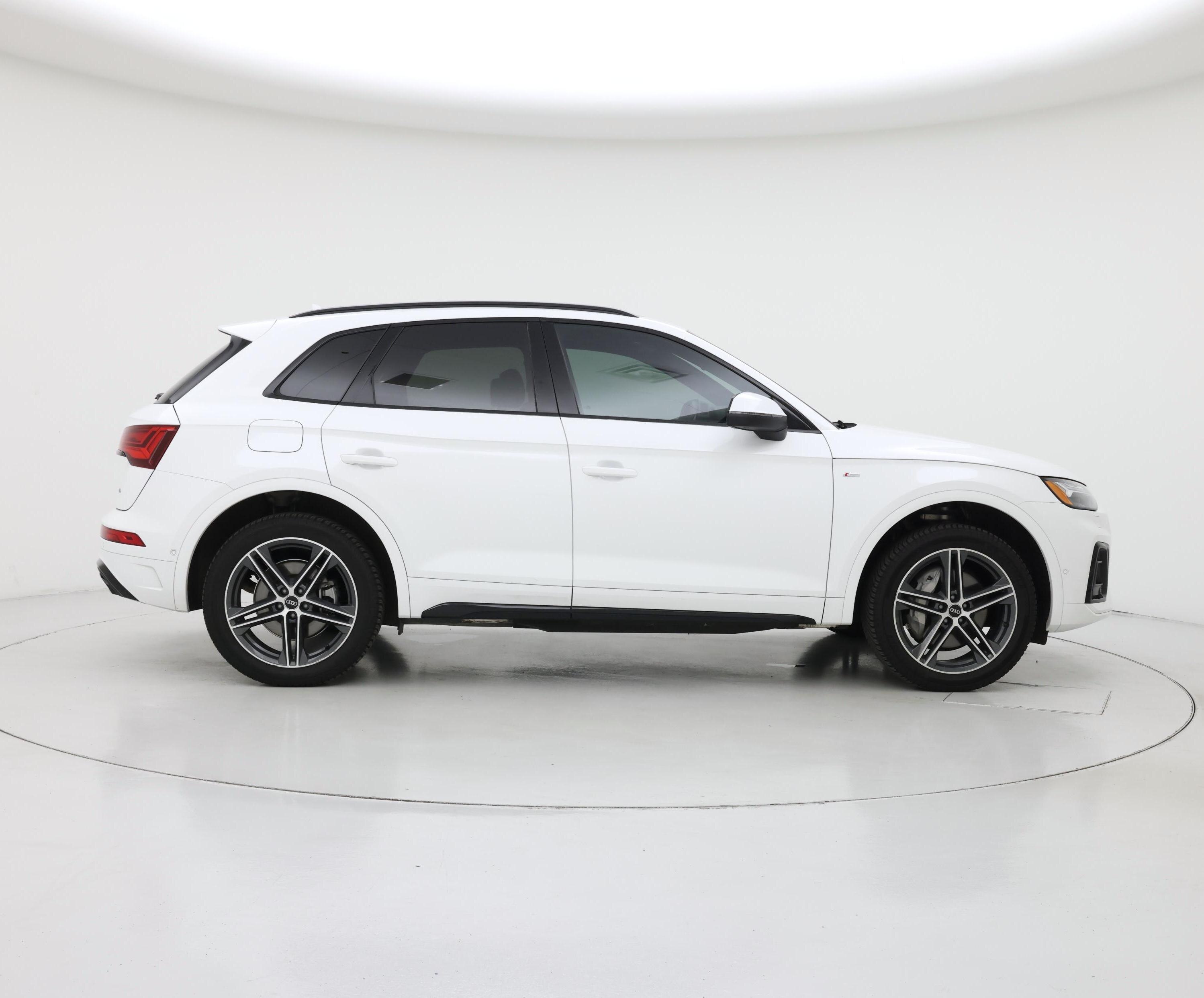 Thumbnail: 2022 Audi Q5 - 7
