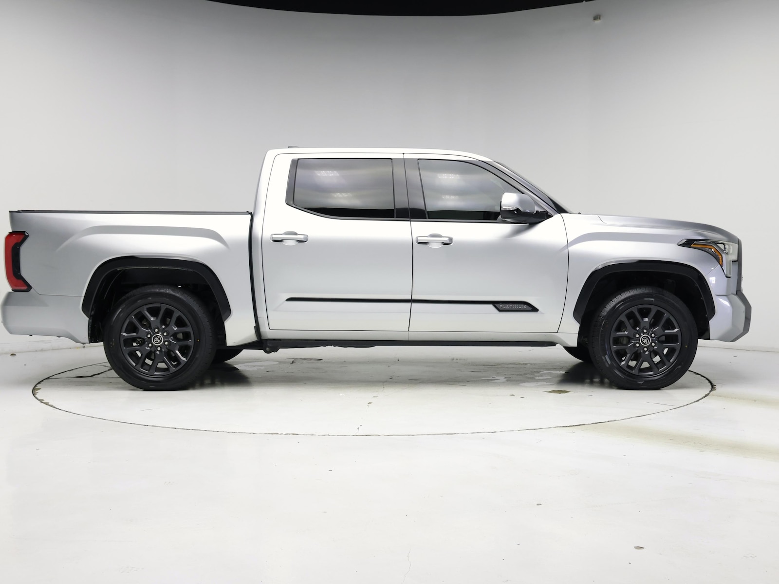 2022 Toyota Tundra Platinum - Photo 8