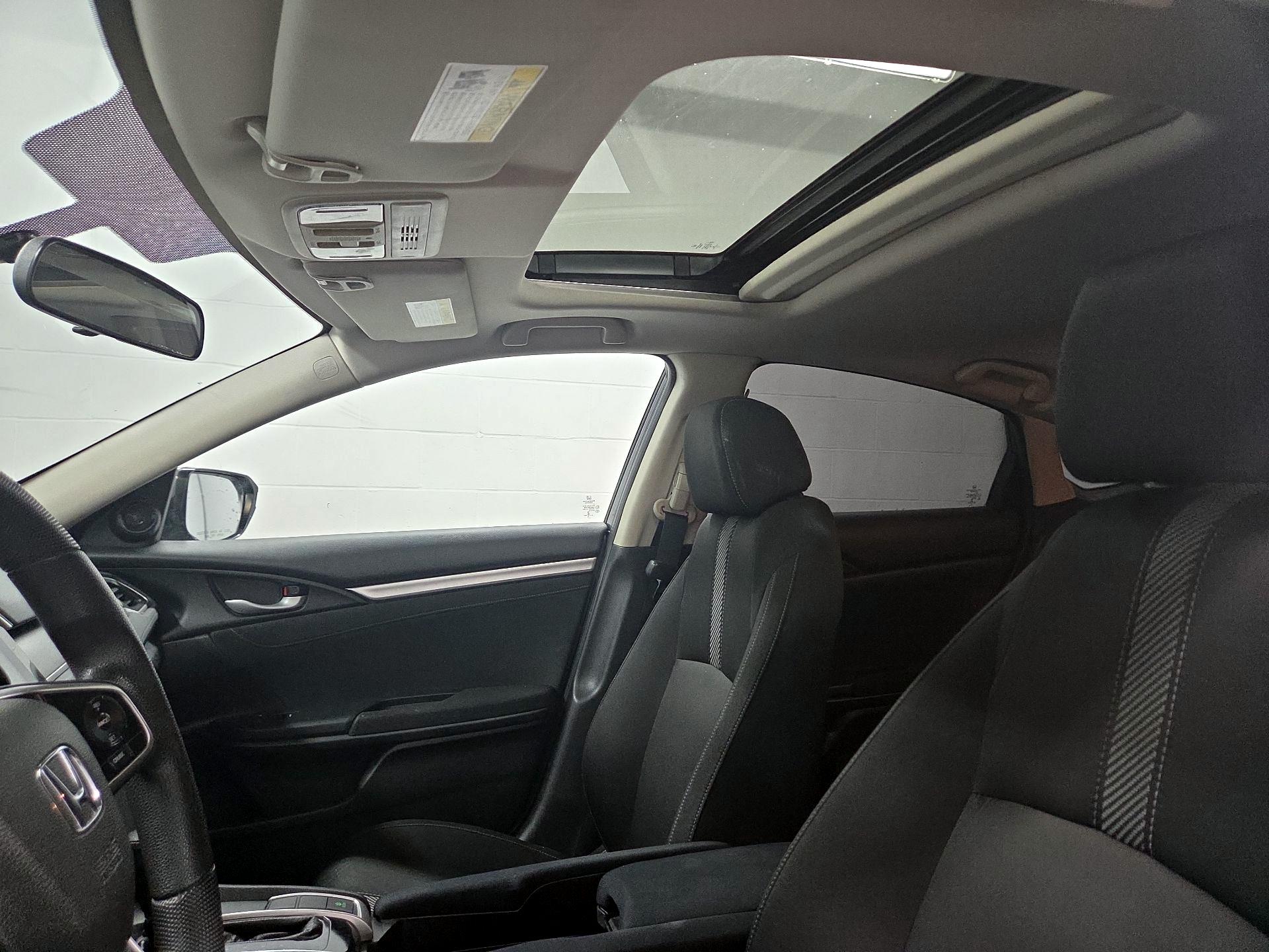 Thumbnail: 2016 Honda Civic - 19