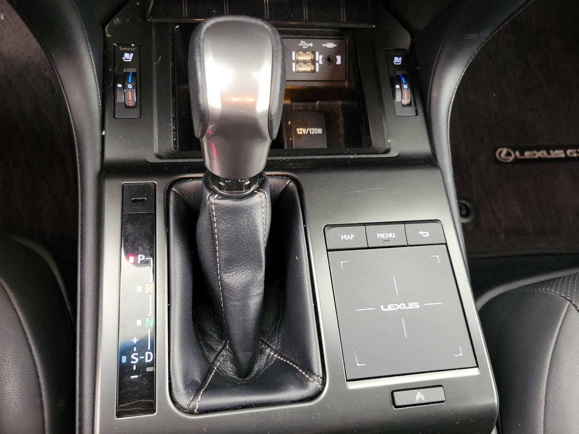 Thumbnail: 2023 Lexus GX - 17