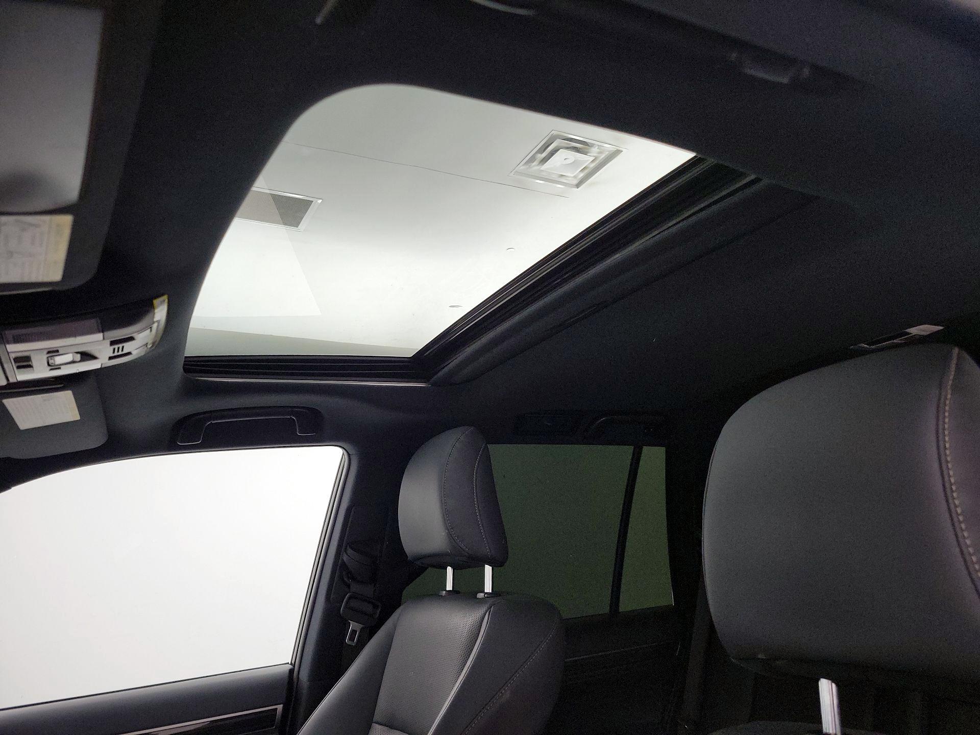 Thumbnail: 2023 Lexus GX - 19