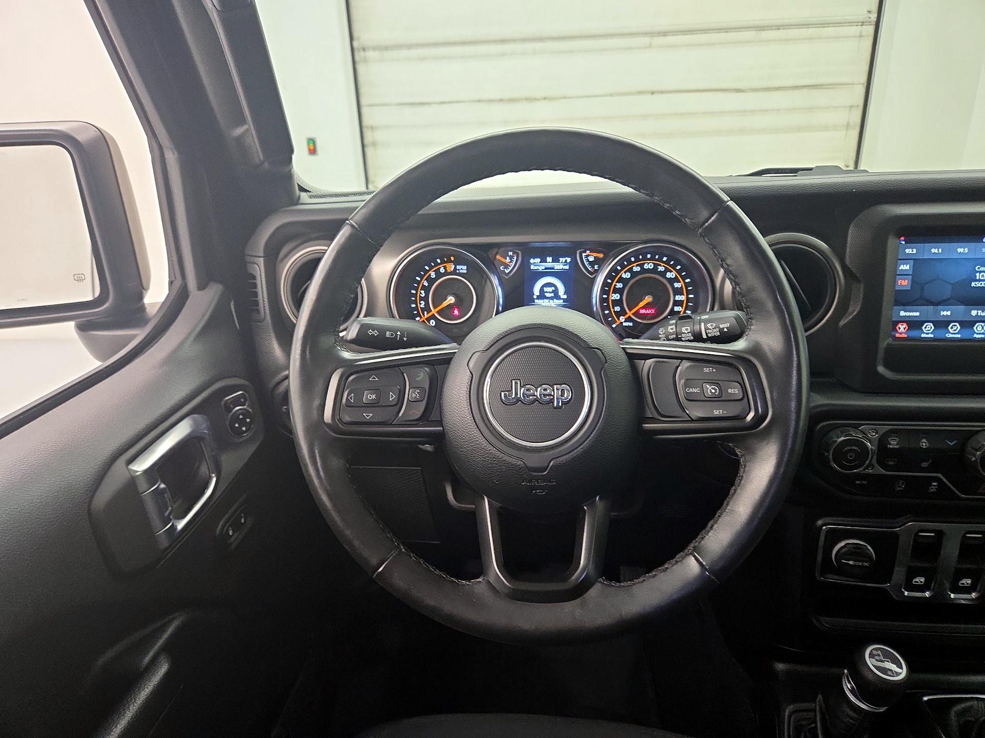 Thumbnail: 2022 Jeep Wrangler - 10