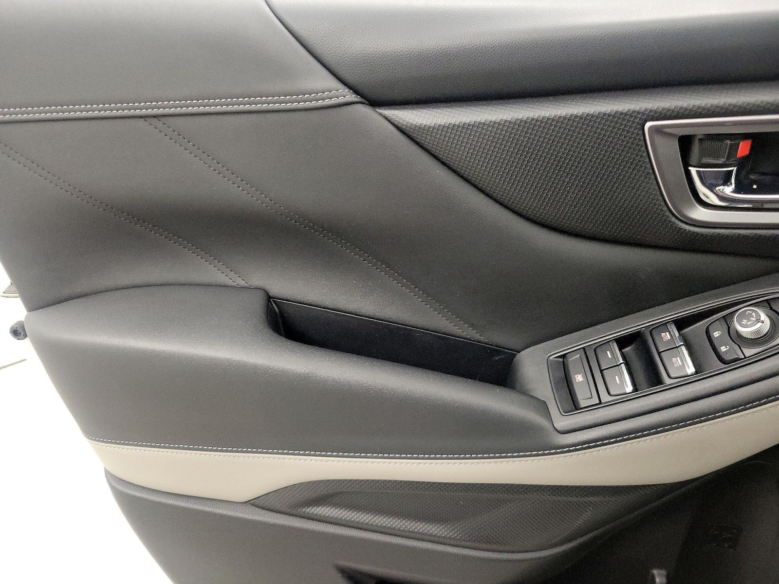 2023 Subaru Forester Limited - Photo 13
