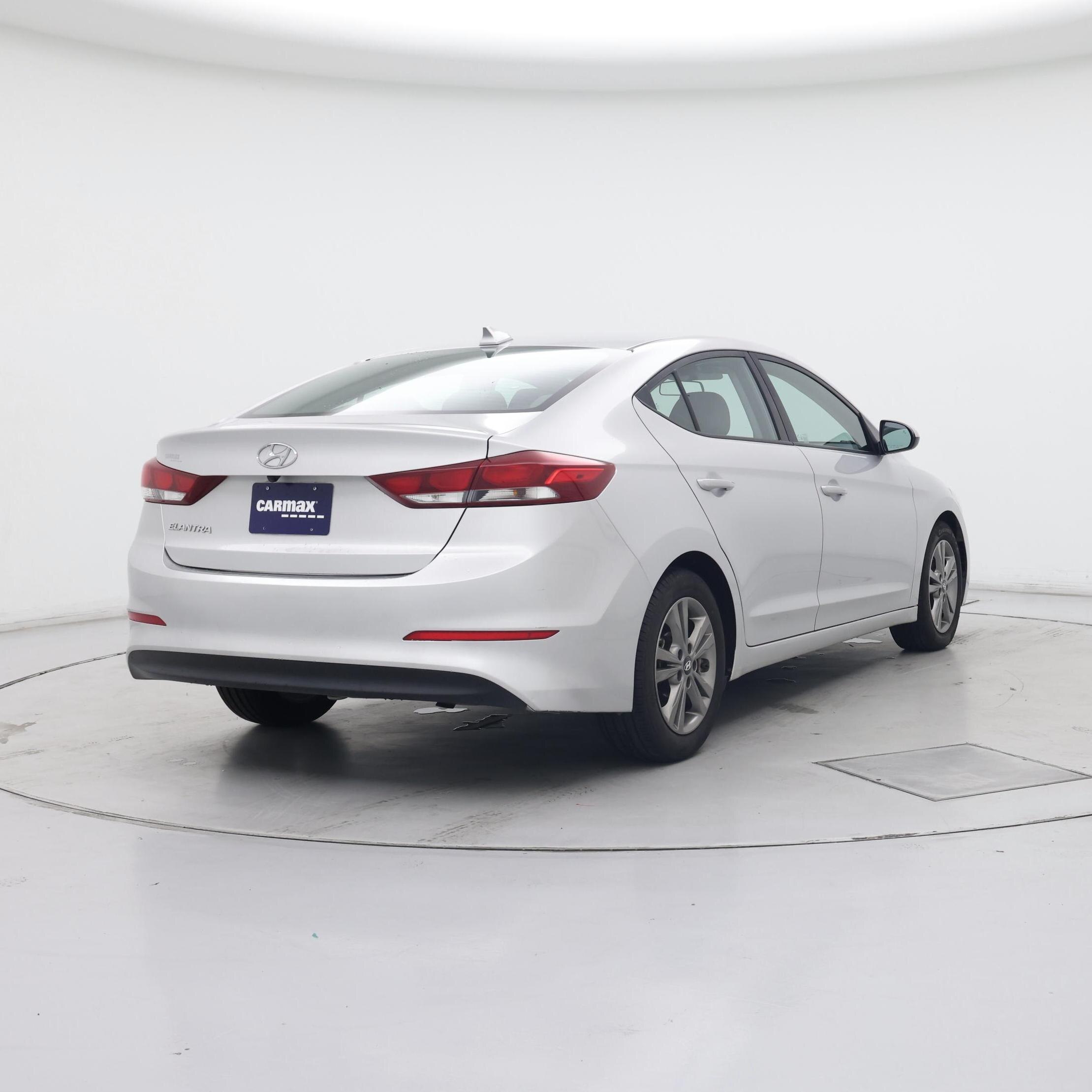 Thumbnail: 2018 Hyundai Elantra - 8