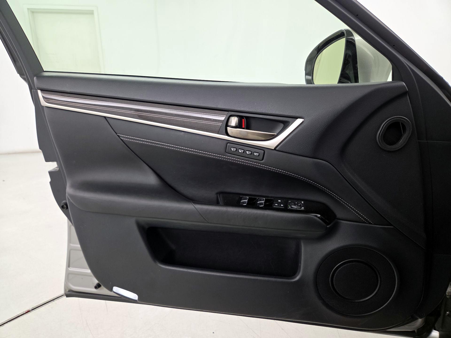 Thumbnail: 2016 Lexus GS - 12