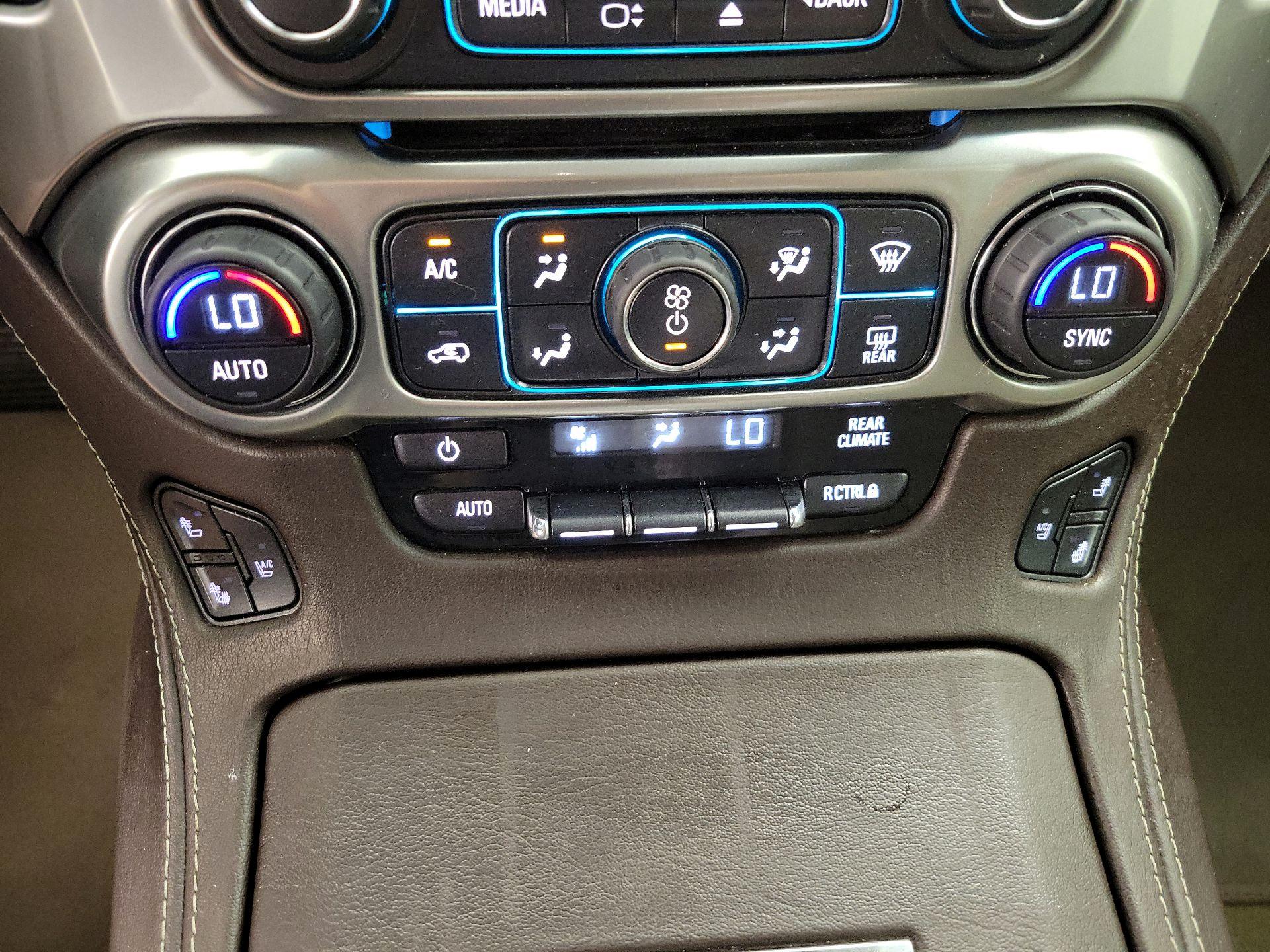 Thumbnail: 2015 Chevrolet Tahoe - 16