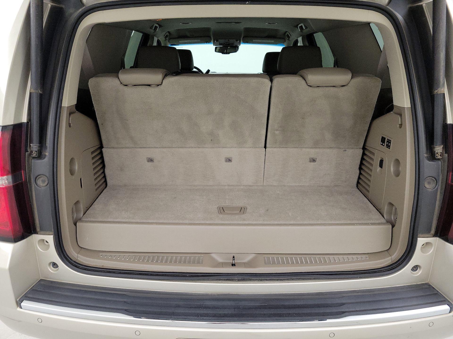 Thumbnail: 2015 Chevrolet Tahoe - 20