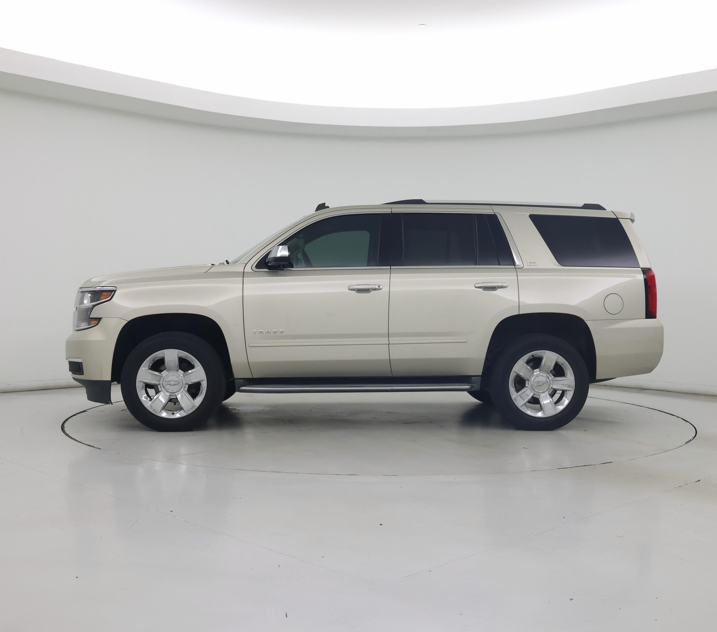Thumbnail: 2015 Chevrolet Tahoe - 3