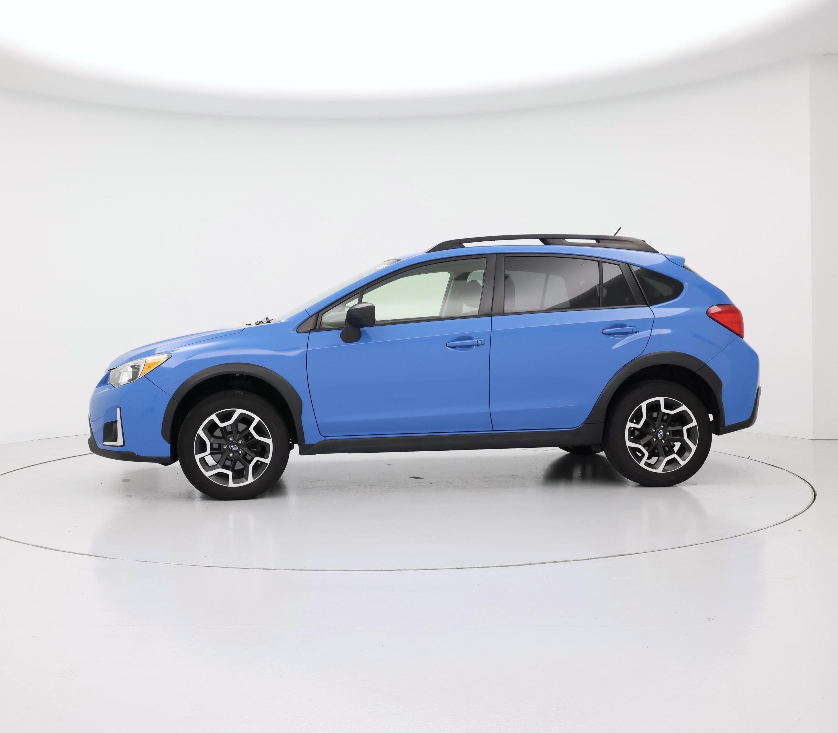 Thumbnail: 2017 Subaru Crosstrek - 3