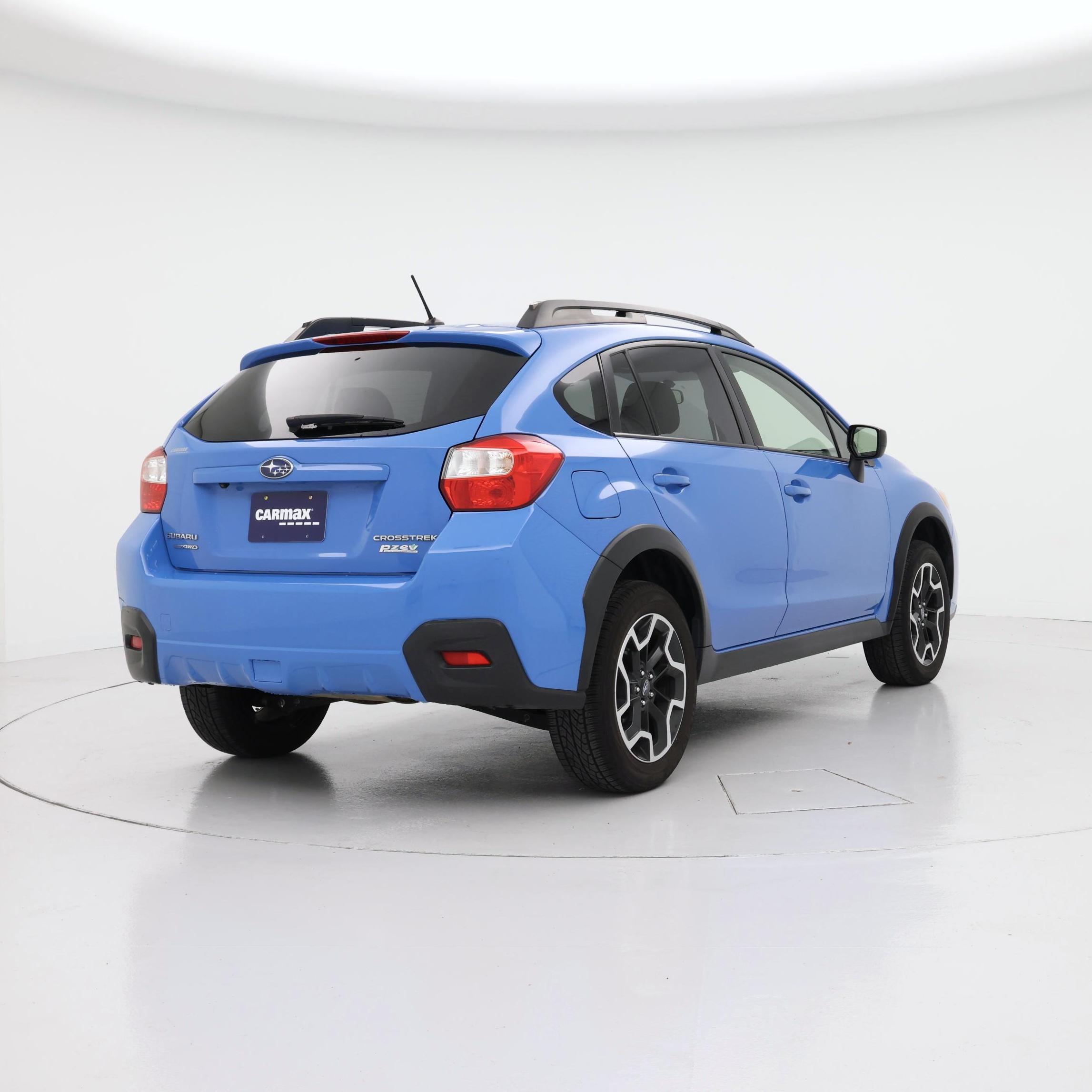 Thumbnail: 2017 Subaru Crosstrek - 8