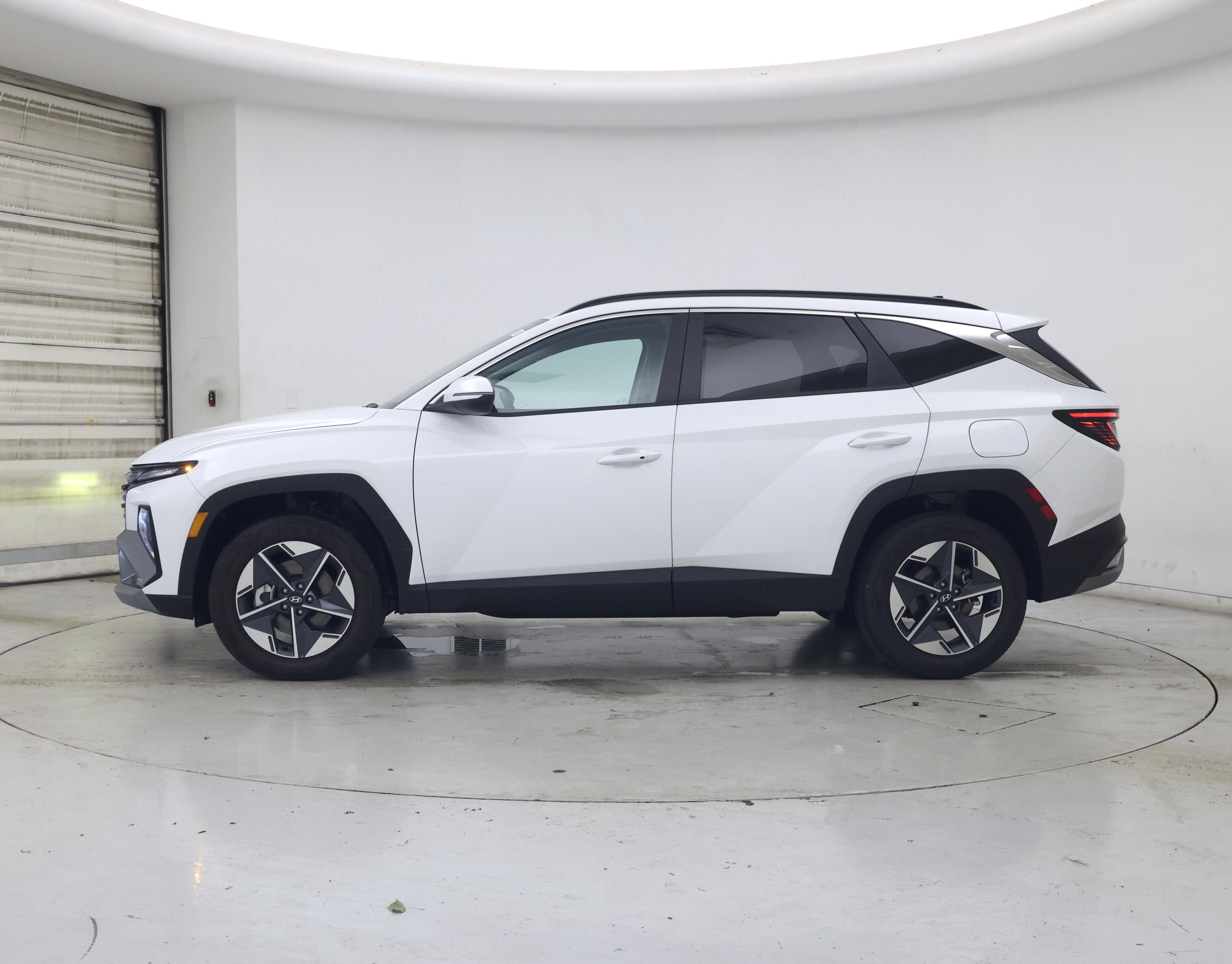 Thumbnail: 2026 Hyundai Tucson - 3