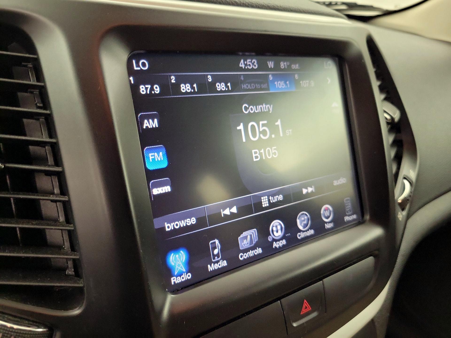 Thumbnail: 2016 Jeep Cherokee - 16