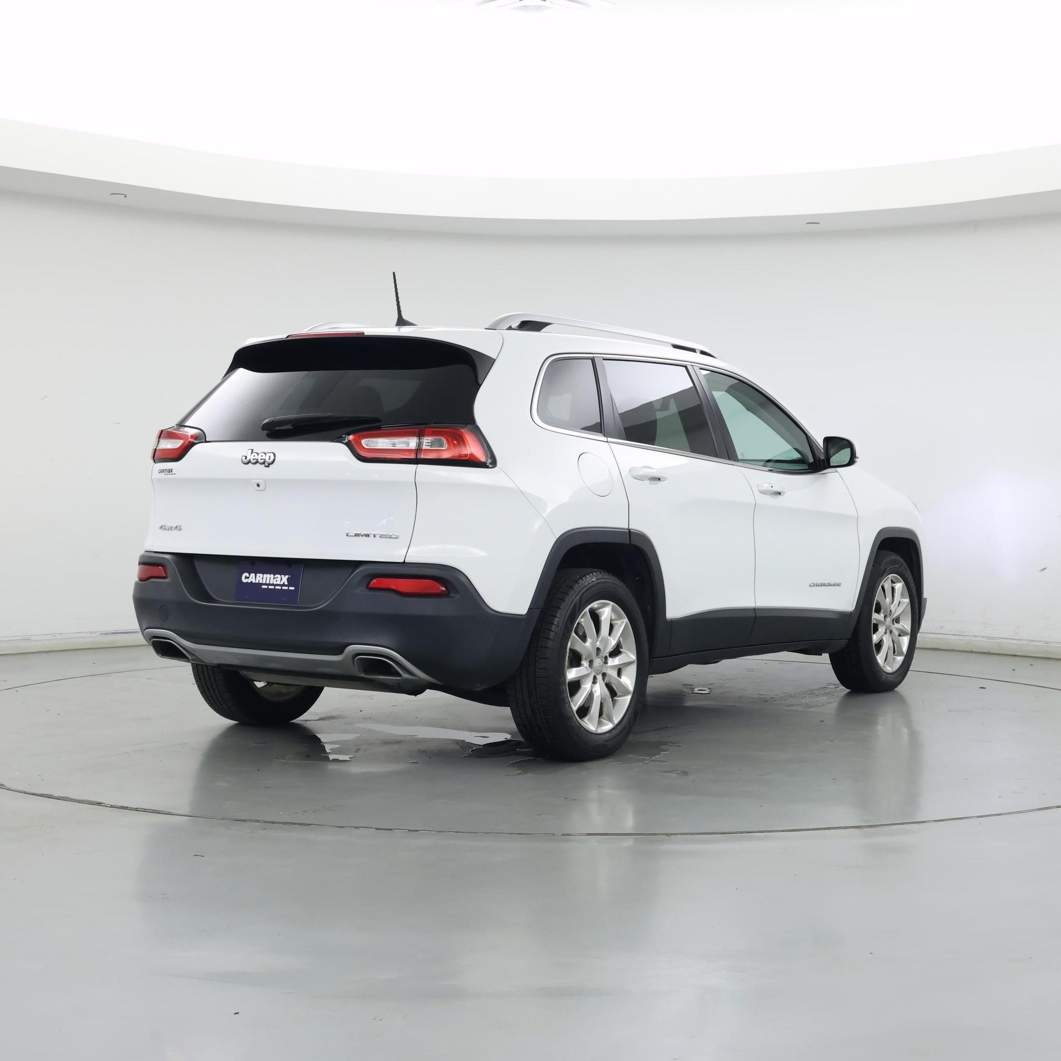 Thumbnail: 2016 Jeep Cherokee - 8