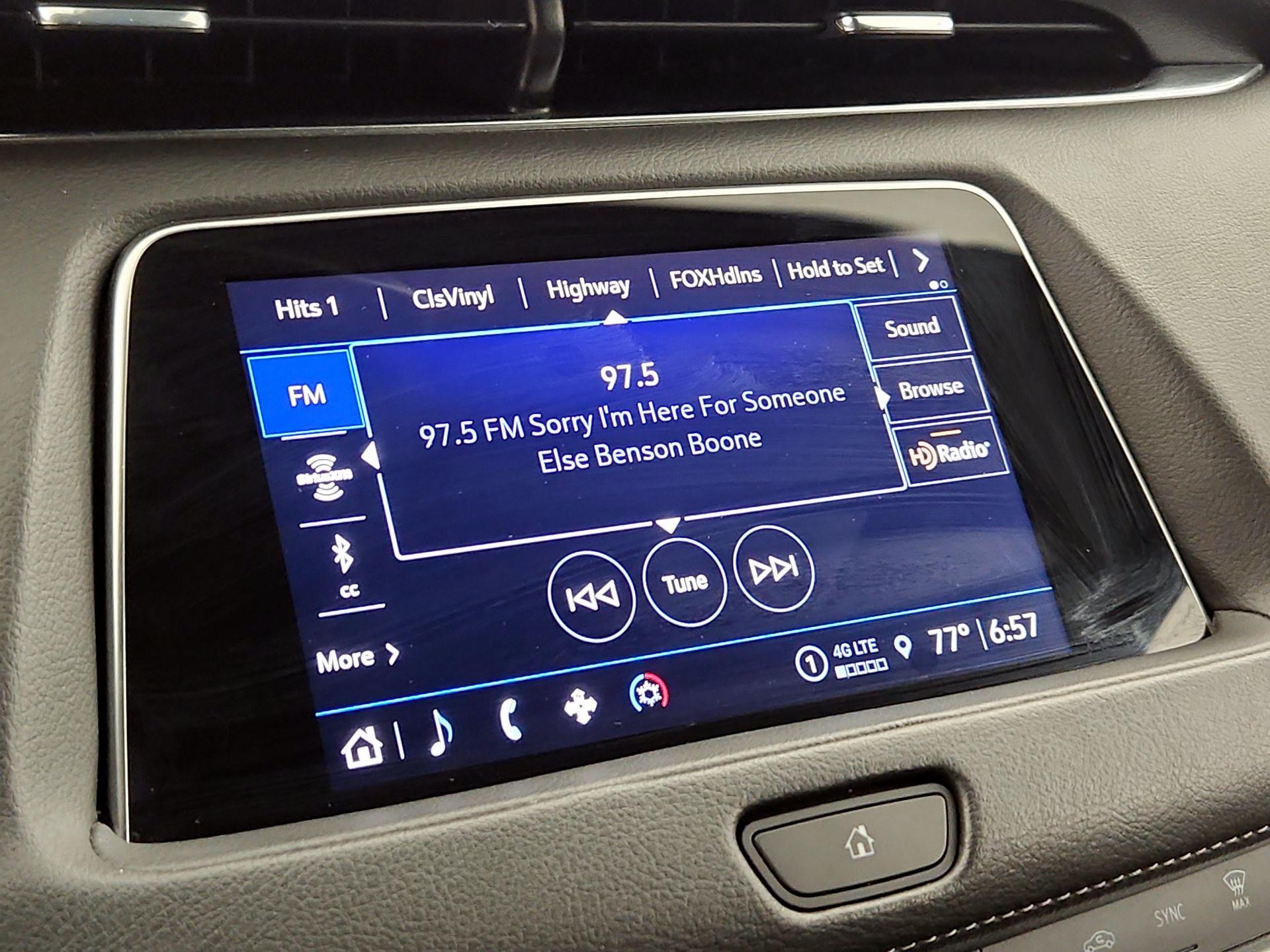 Thumbnail: 2023 Cadillac XT4 - 15